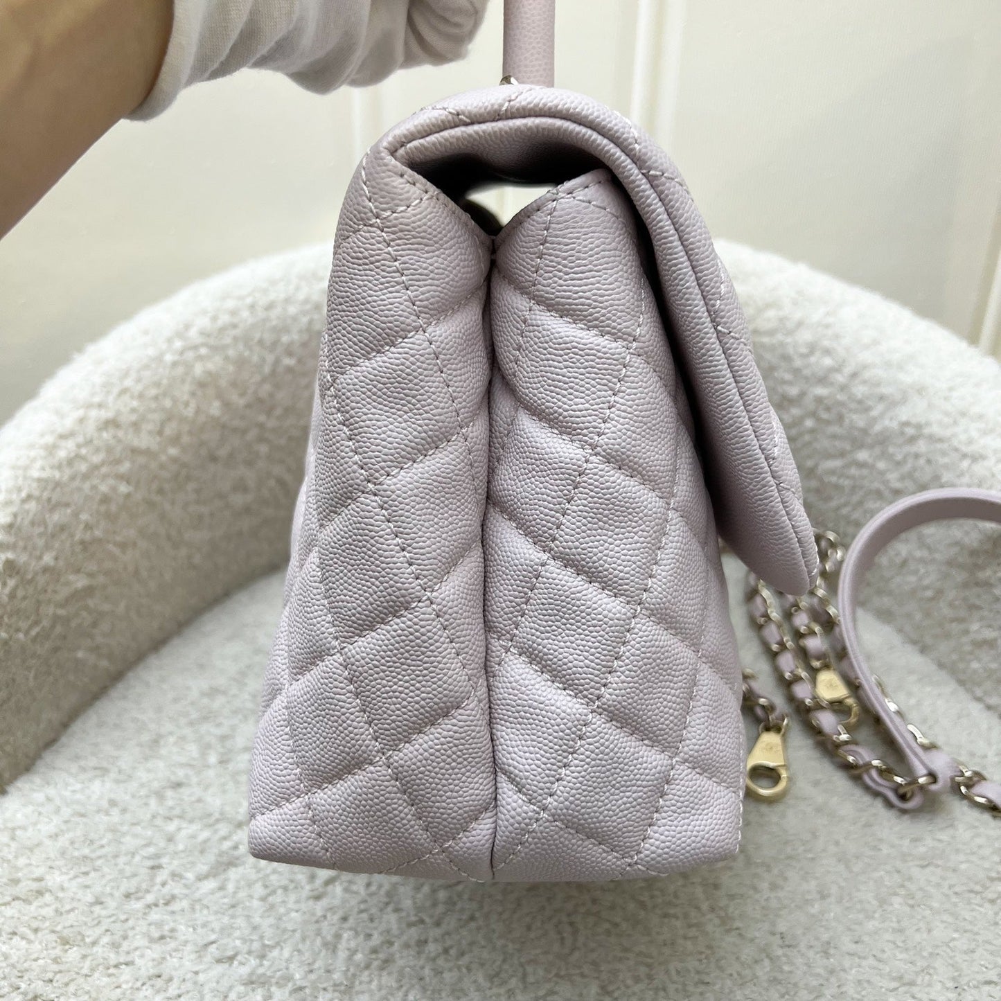 Chanel Medium Coco Handle in Lilac Caviar and LGHW Accessory