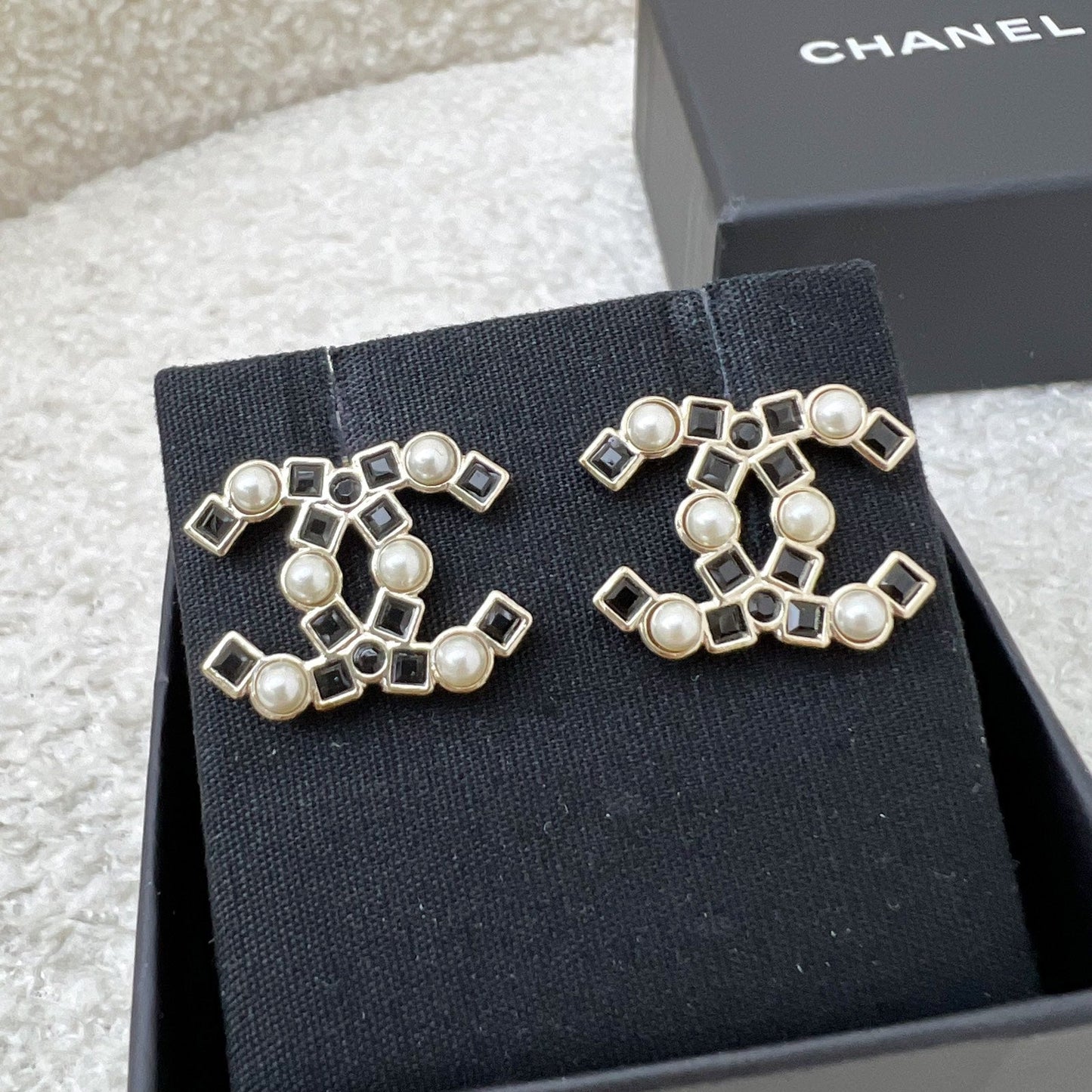 Chanel Medium CC Logo Earrings with Pearls in LGHW (Model: ) Jewelry