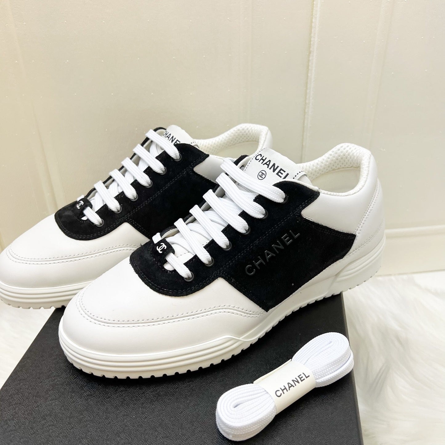 Chanel Sneakers in White Calfskin and Black Suede Sz 38 (Model: )
