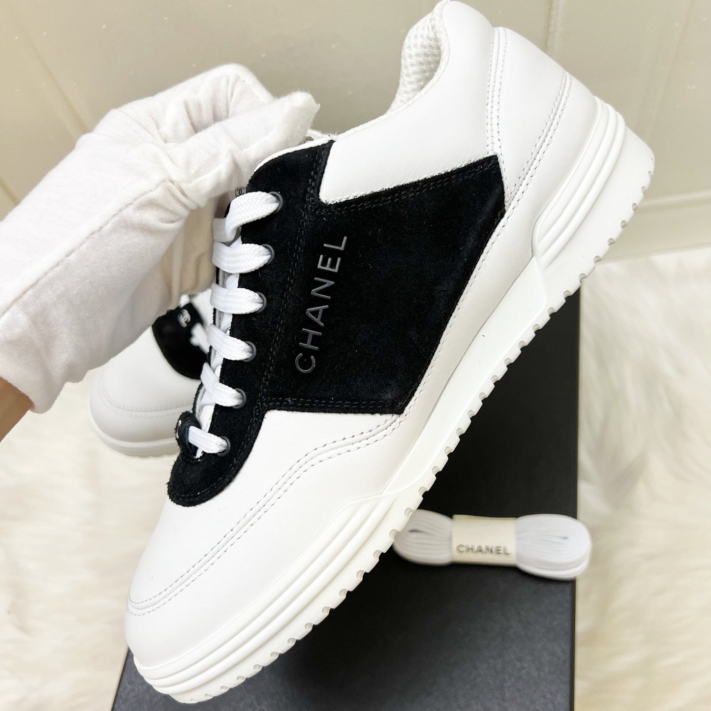 Chanel Sneakers in White Calfskin and Black Suede Sz 38 (Model: )