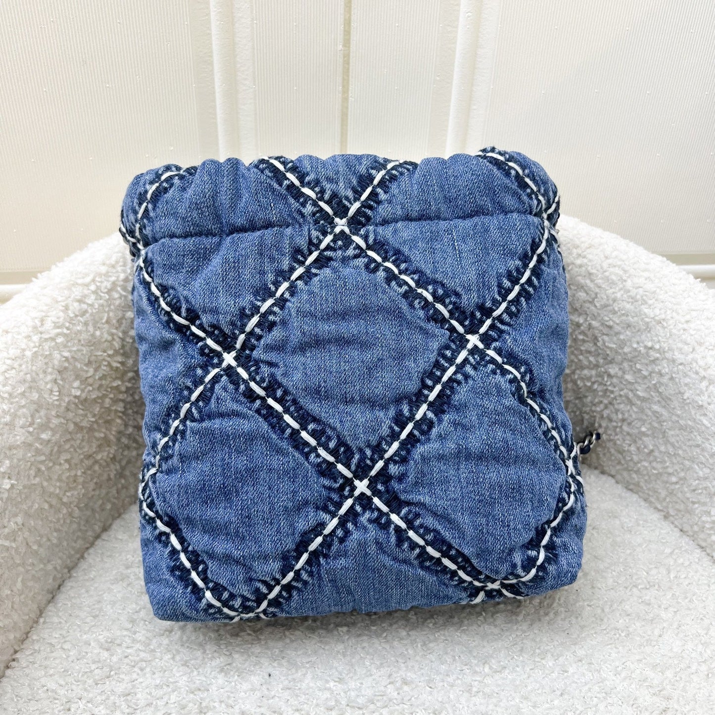 Chanel 22 Mini Hobo Bag in Denim Fabric and SHW (Model: )