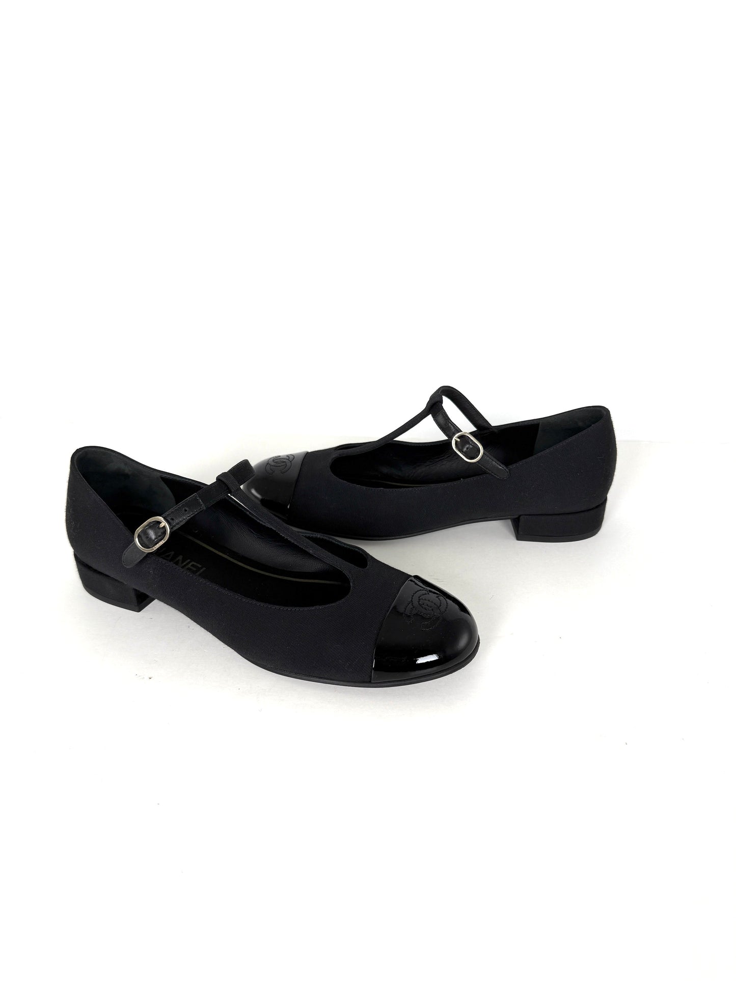 Chanel Cap Toe Mary Jane Satin Patent Leather CC Logo Low Heel Pumps 39 8.5