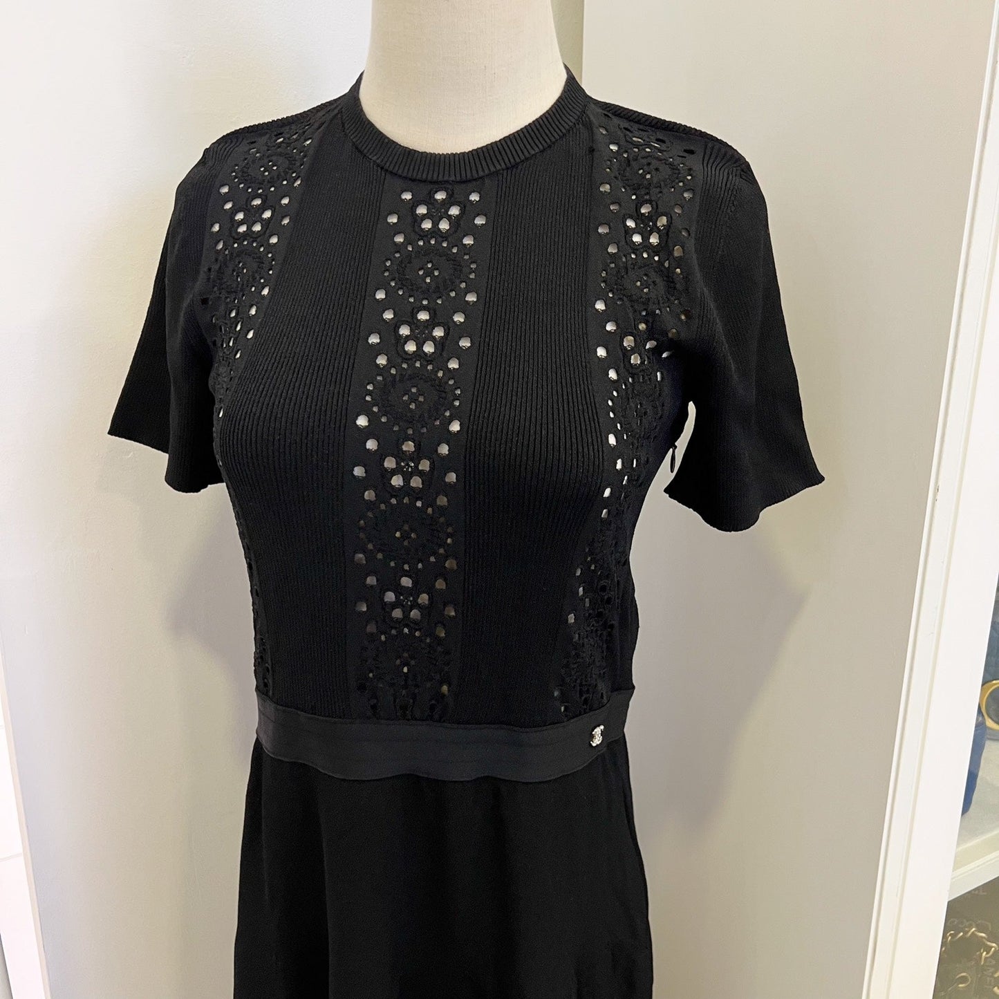 Chanel Knitted Maxi Black Dress in Viscose and Polyester Sz 40 (Model: )
