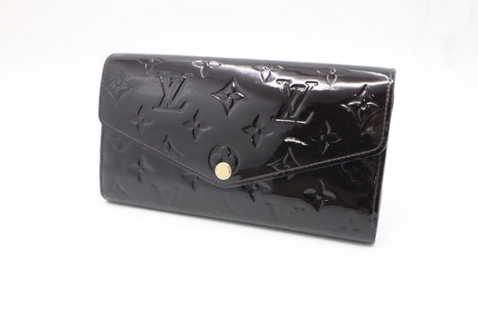 Louis Vuitton Sarah Amarante Leather Vernis Wallet Case