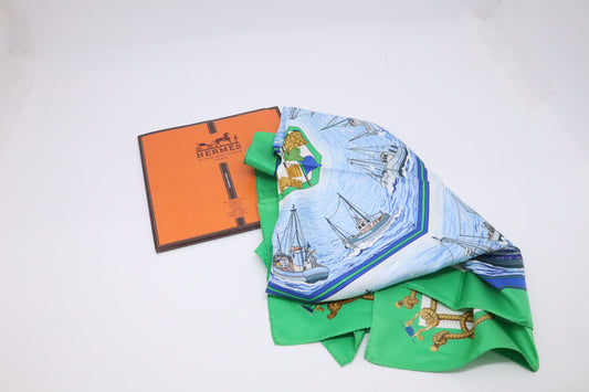 Hermes Carre `Retour De Peche` In Silk Handbag Travel Bag