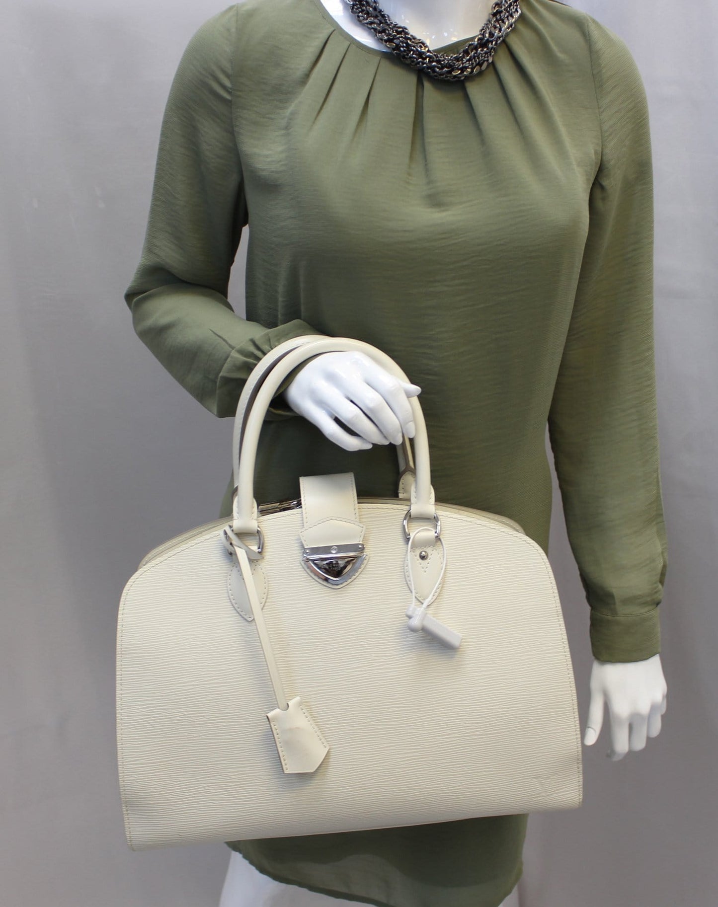 Louis Epi Pont Neuf Gm Satchel Bag Leather White Tote Bag