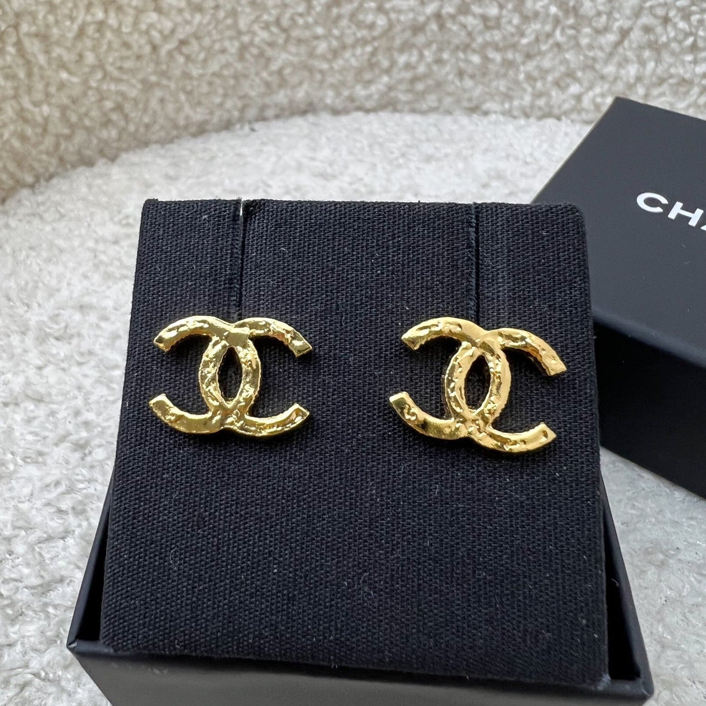 Chanel CC Earrings in Gold Tone HW (Model: ) Jewelry