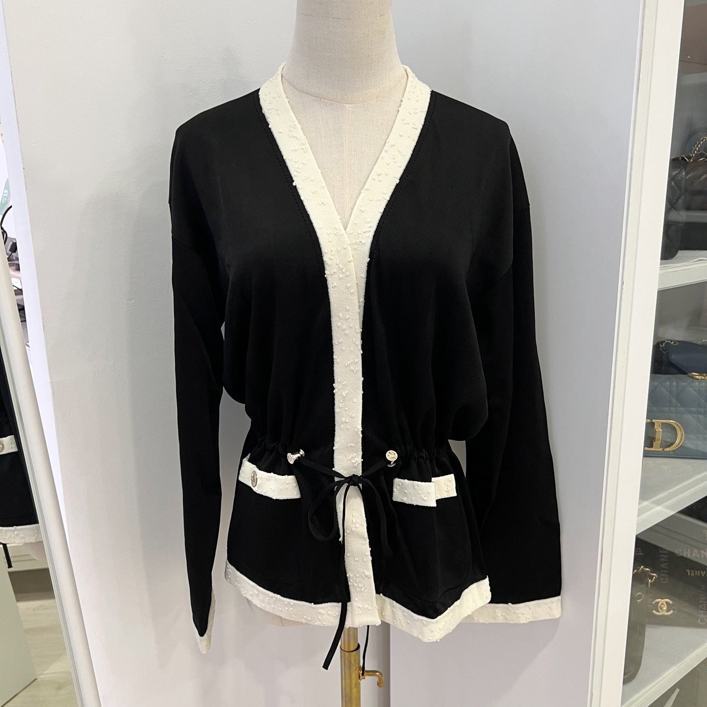 Chanel Cardigan in Black and Ecru Mixed Fibers Sz 38 (Model: ) Apparel