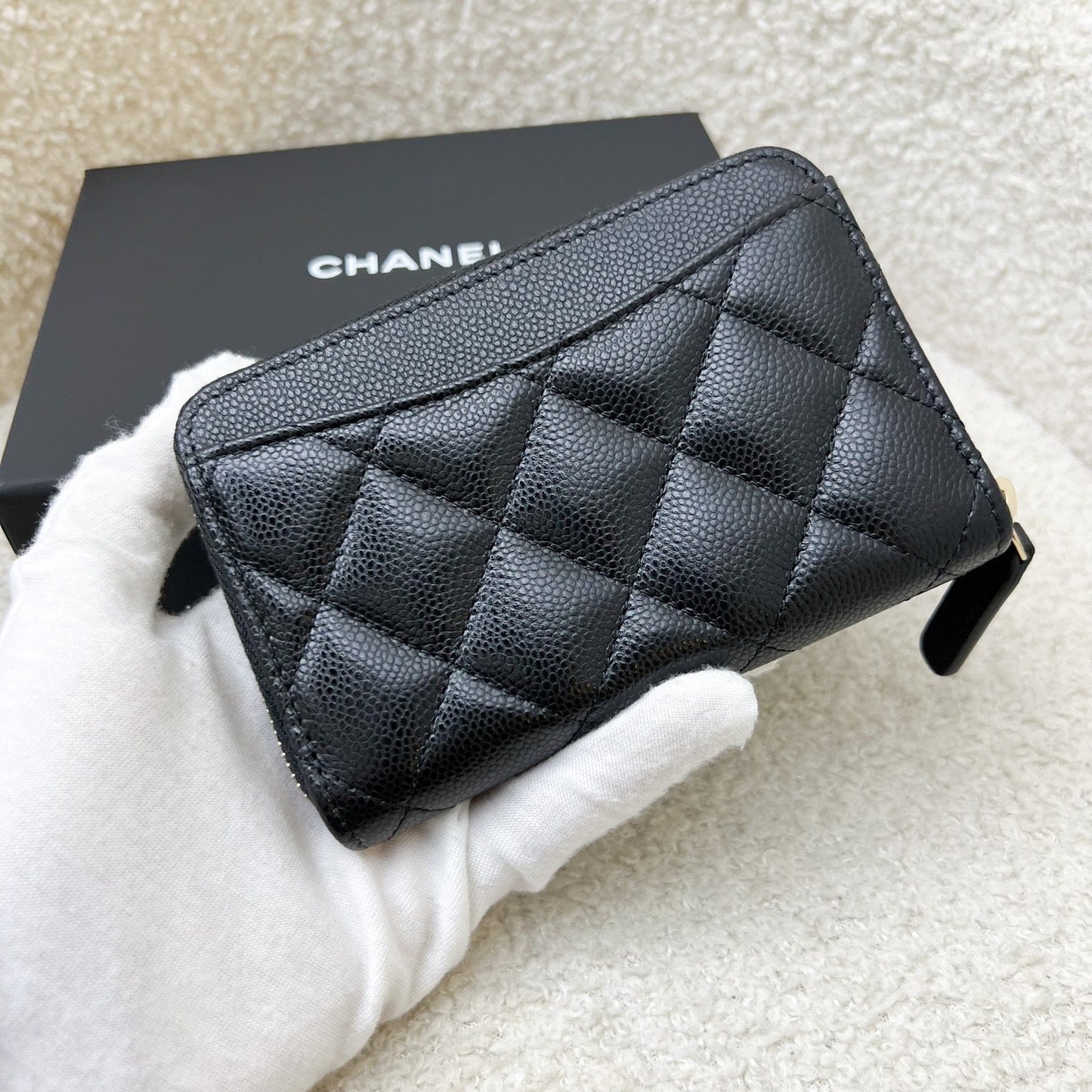 Chanel New Zipped Small Wallet / Card Holder in Black Caviar and LGHW (Model: )