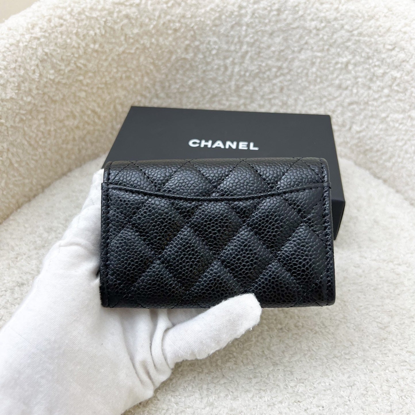 Chanel [Brand new] Classic Snap Card Holder in Black Caviar and GHW (Model: )
