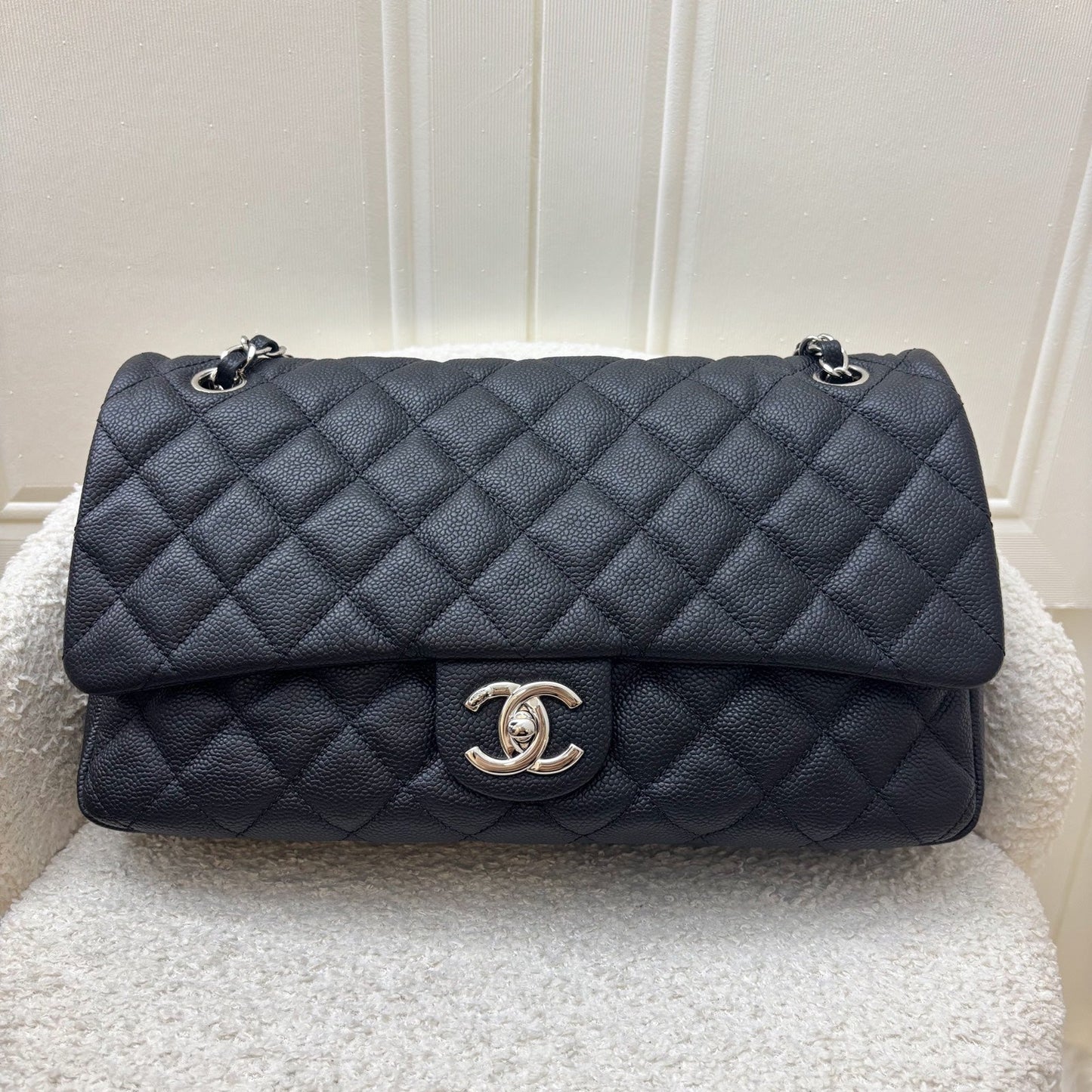 Chanel Easy Caviar Jumbo Flap in Black Caviar and SHW Accessory