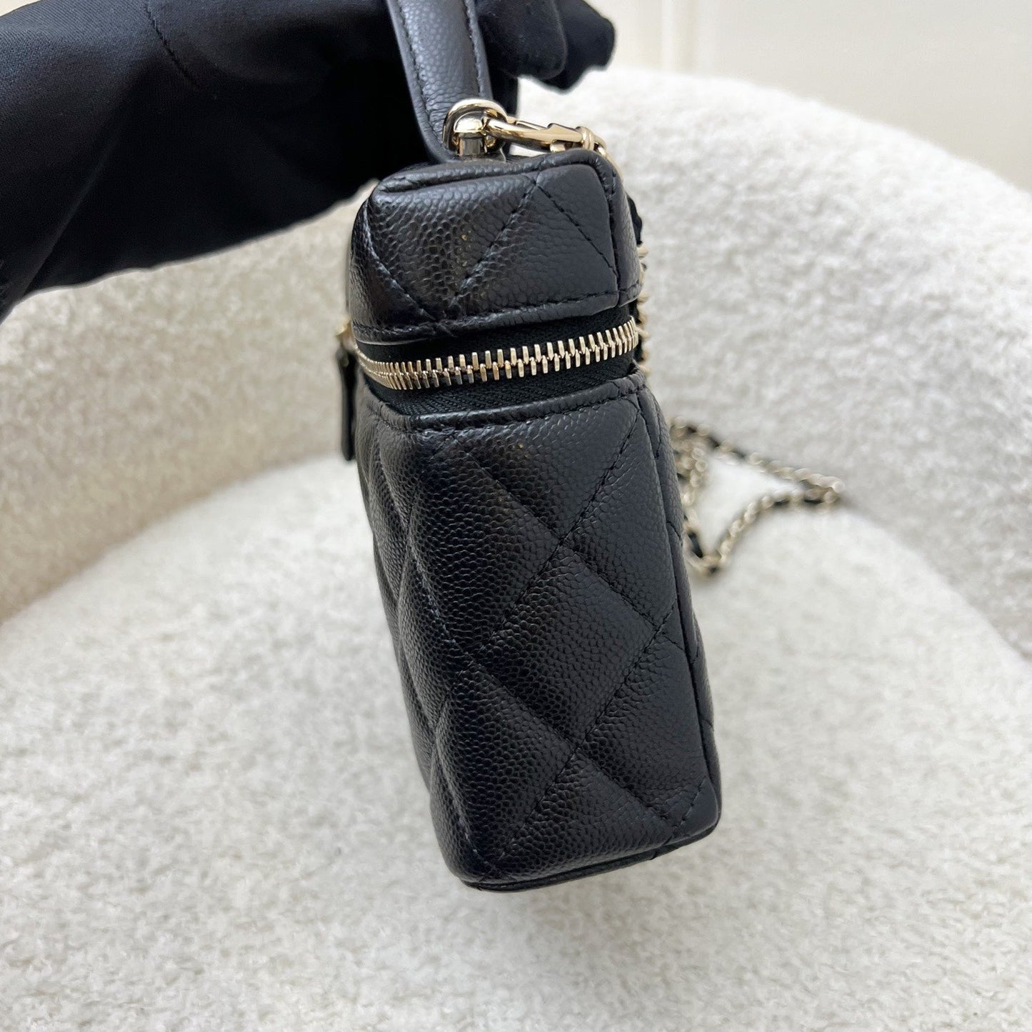Chanel [Brand New Aug 2025] Vanity / Clutch with Chain (LP Style Bag) in Black Caviar and LGHW