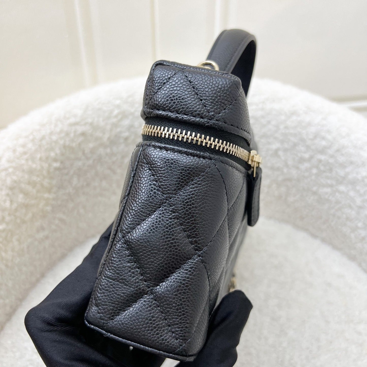 Chanel [Local Set - Feb 2025] Vanity / Clutch with Chain (LP Style Bag) in Black Caviar and LGHW (Model: )