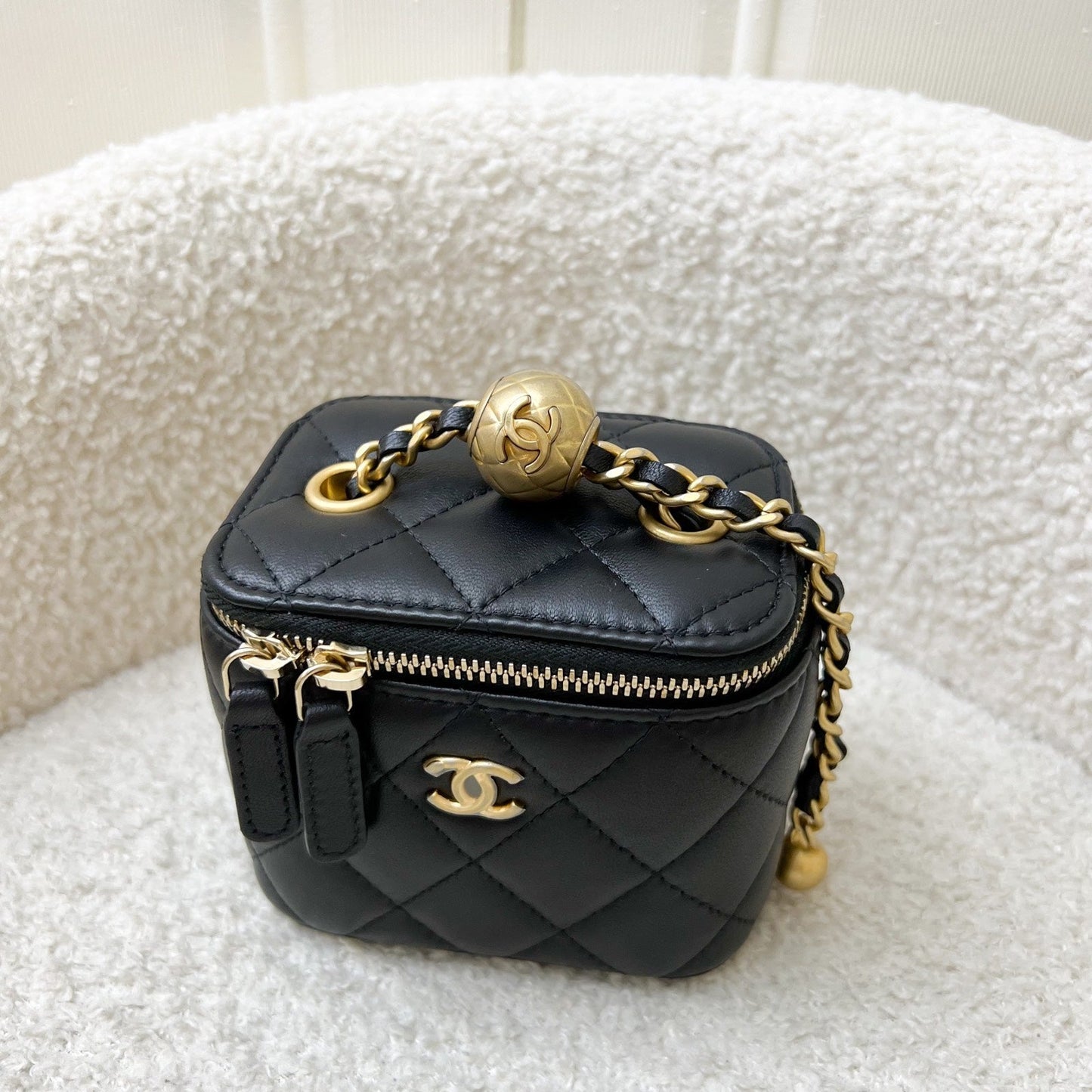Chanel Pearl Crush Mini Cube Vanity in Black Lambskin and AGHW (Model: )