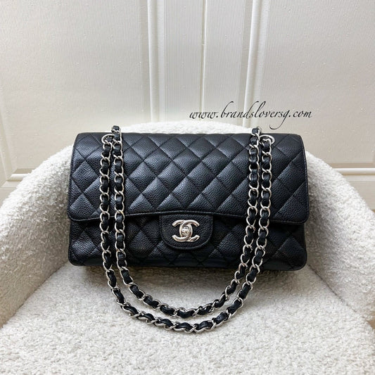 Chanel Medium Classic Flap CF in Black Caviar and SHW Accessory