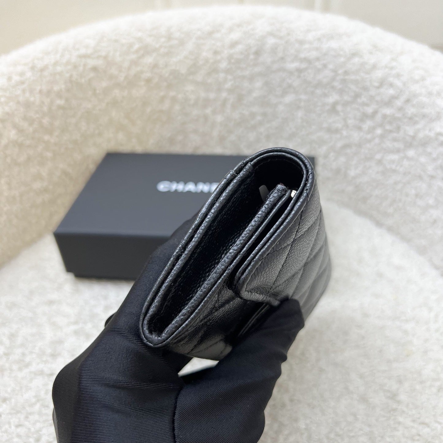 Chanel [Brand New - Aug 2025] Classic Snap Card Holder with Interior Zip Coin Compartment in Black Caviar and LGHW