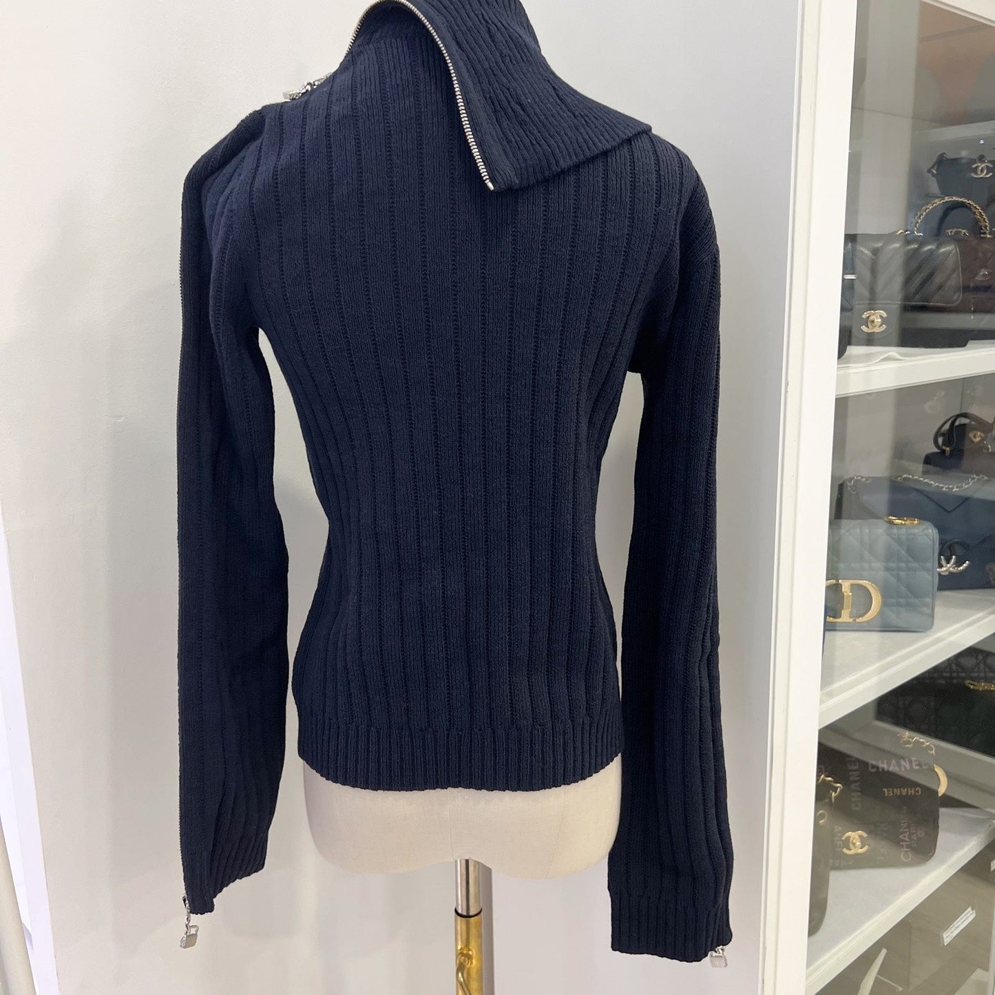 Chanel Knitted Pullover with Zipper and Charms in Navy Wool and Polyamide (Model: ) Accessory
