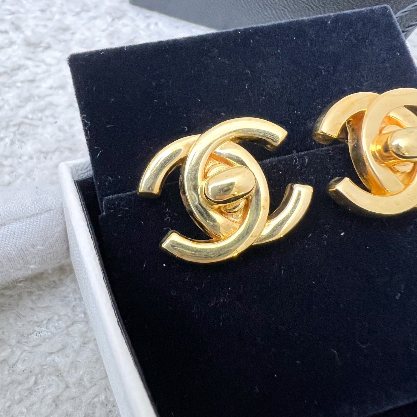 Chanel Medium CC Turnlock Clip On Earrings in GHW Jewelry