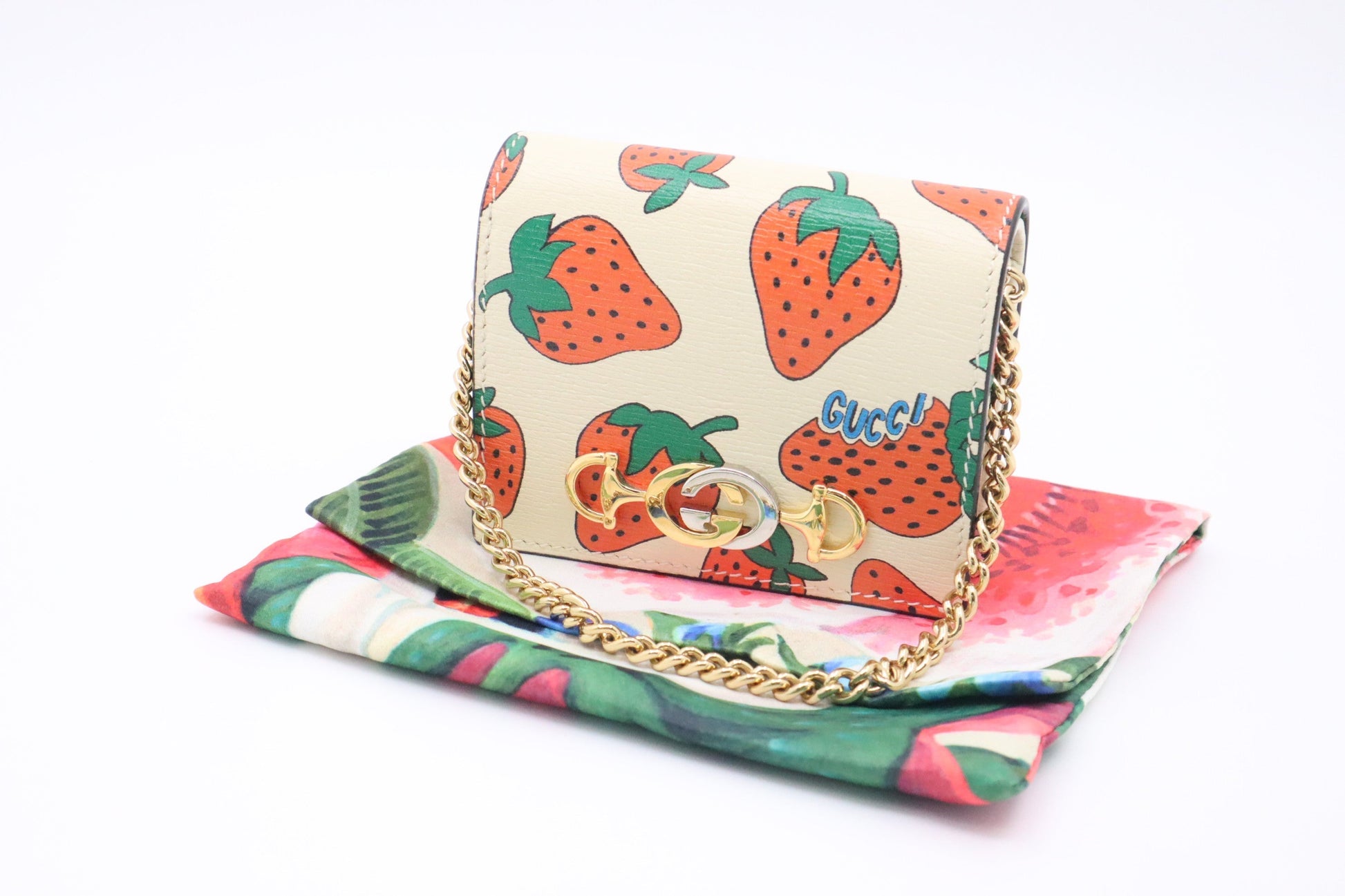 Gucci Zummi Strawberry Leather Cream Wallet Case