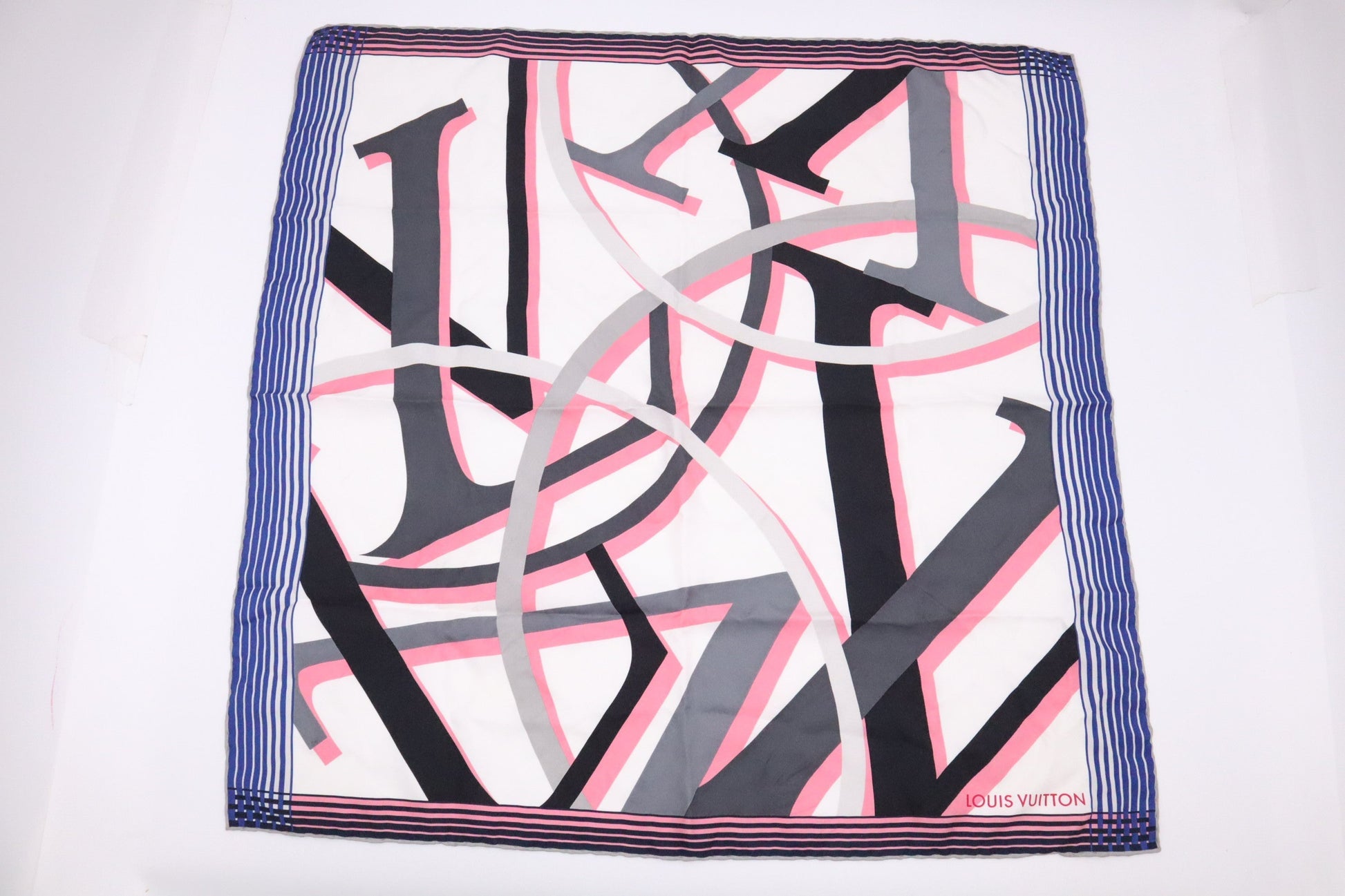 Louis Vuitton Scarf Silk