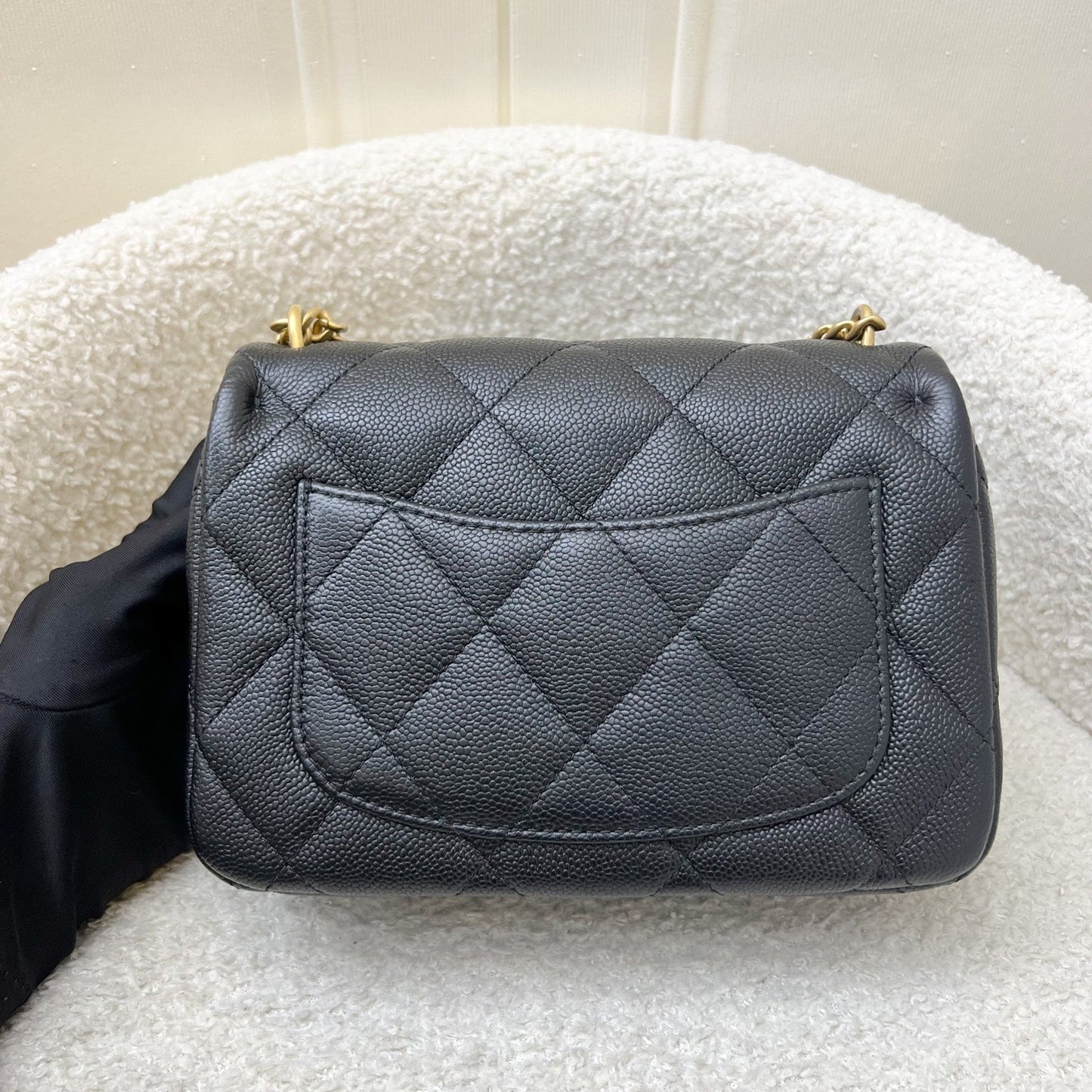 Chanel [Local Set - 2023] Heart Adjustable Chain Mini / Small Flap Bag in Black Caviar and AGHW (Model: )