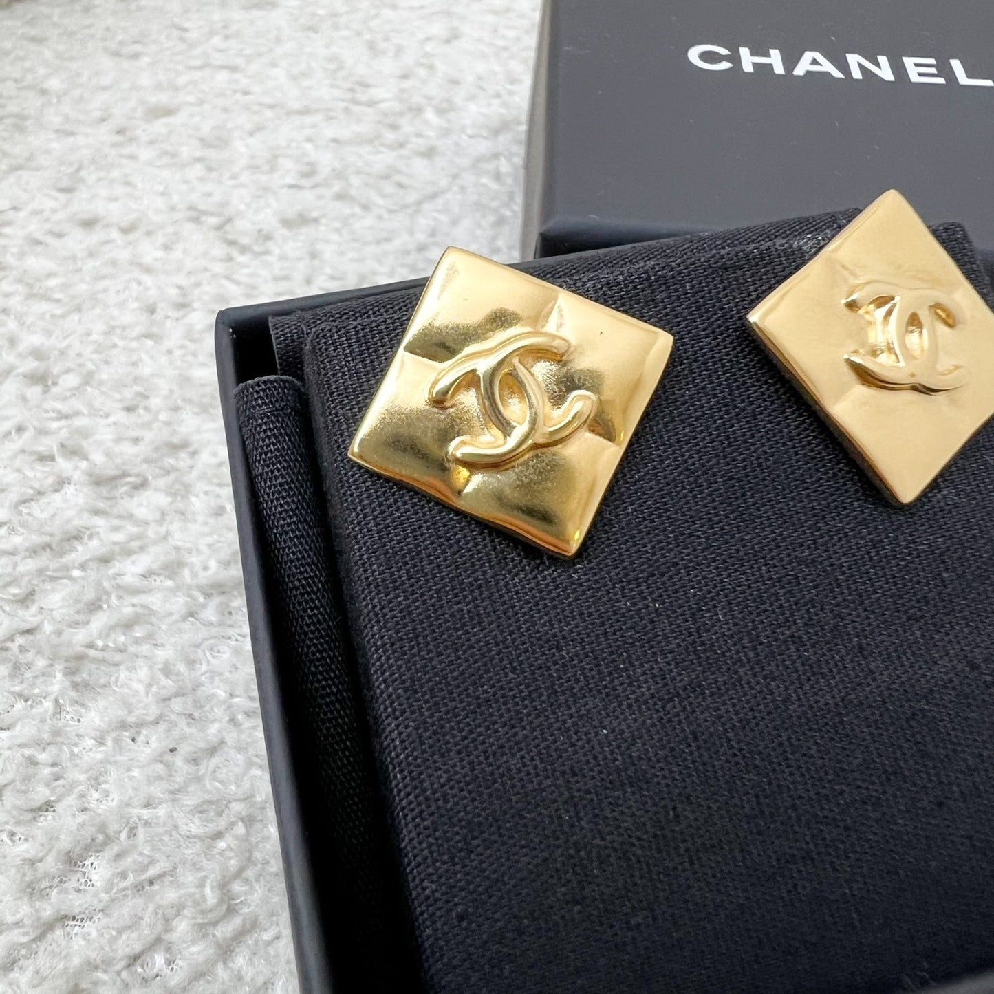 Chanel Square CC Earrings in GHW (Model: ) Jewelry