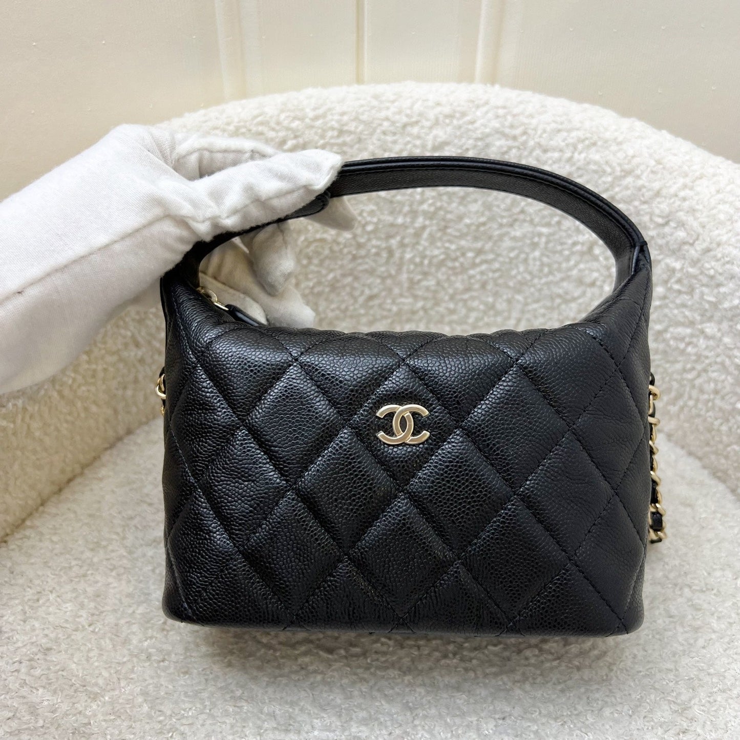 Chanel Quilted Hobo Clutch on Chain in Black Caviar and LGHW (Model: )
