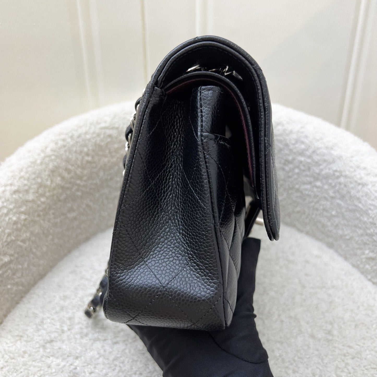 Chanel [Local Full Set - Original Receipt - Jun 2021] Medium Classic Flap CF in Black Caviar and SHW (Model: ) Accessory