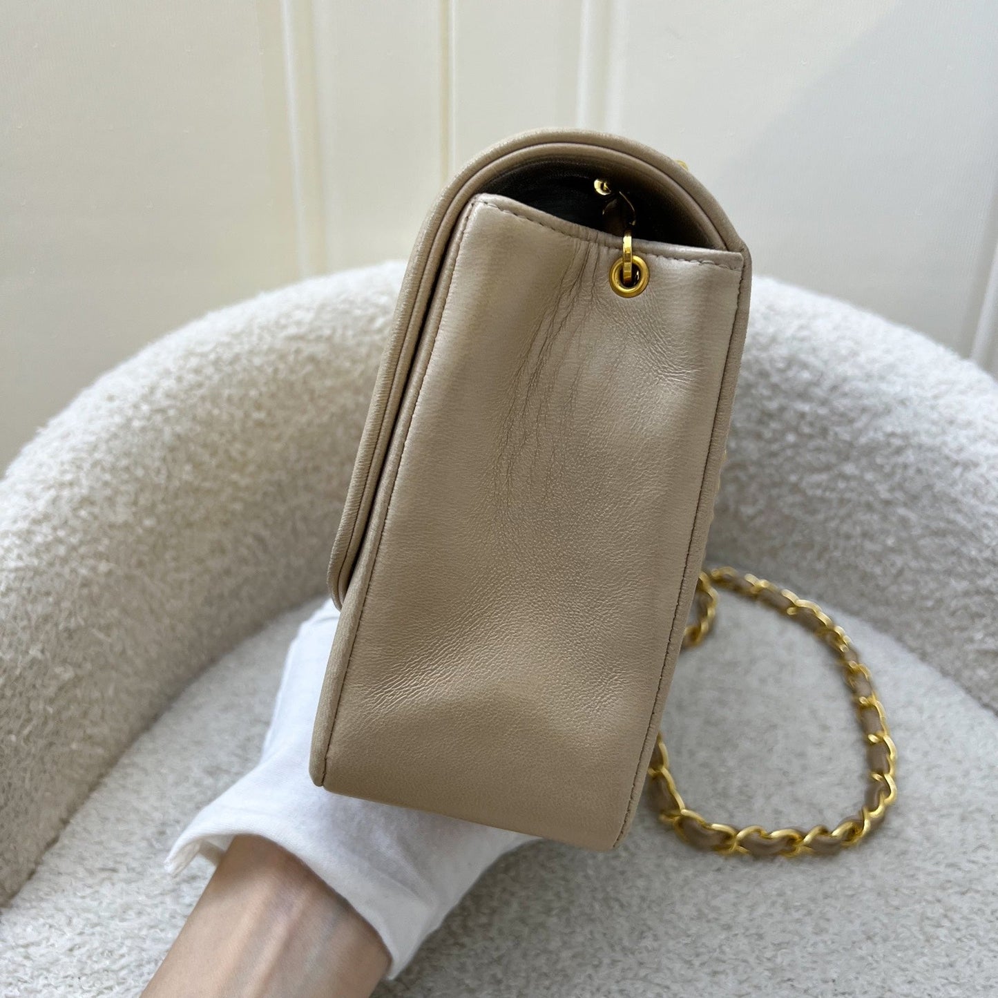 Chanel Medium Diana Flap in Beige Lambskin and GHW Accessory