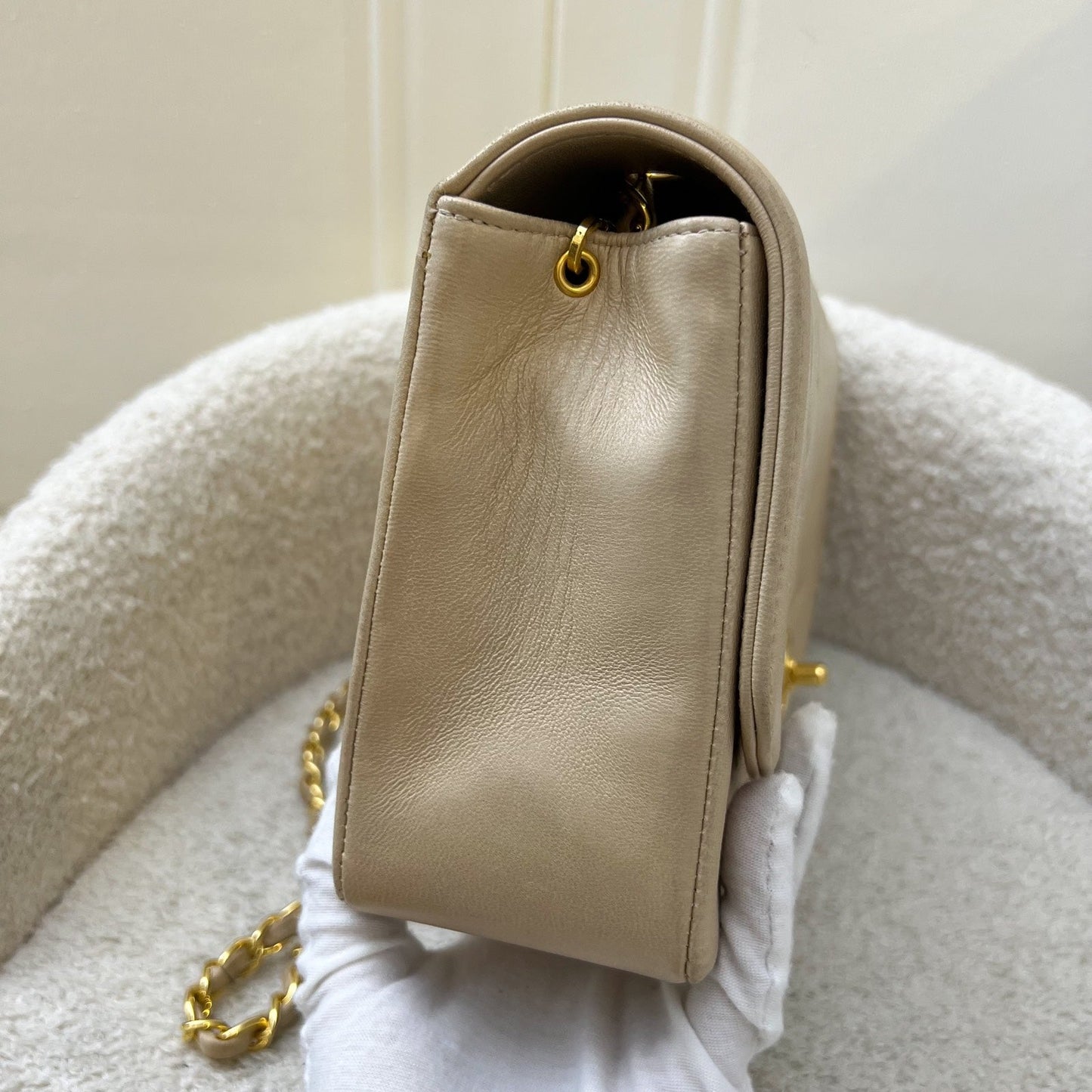 Chanel Medium Diana Flap in Beige Lambskin and GHW Accessory