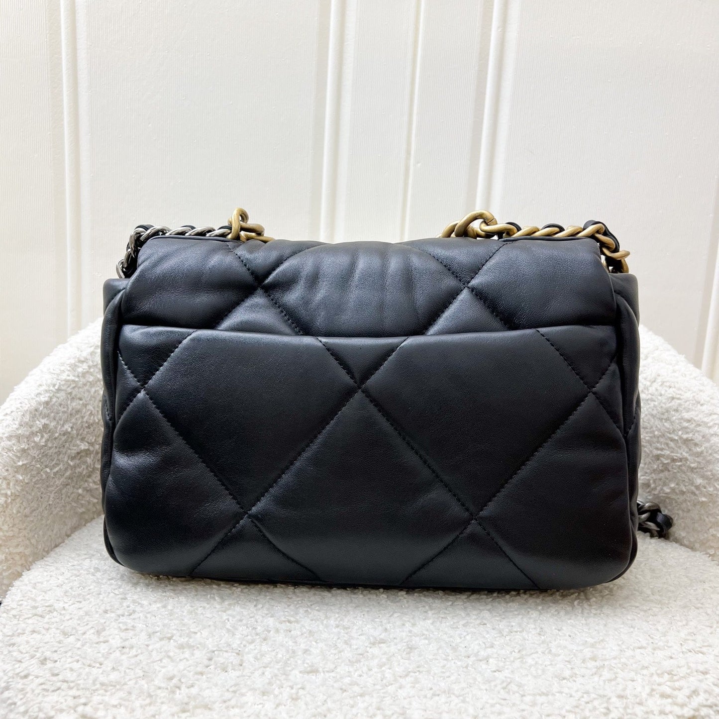 19 Small Flap in Black Lambskin and 3-tone HW (Model: ) Accessory Signature