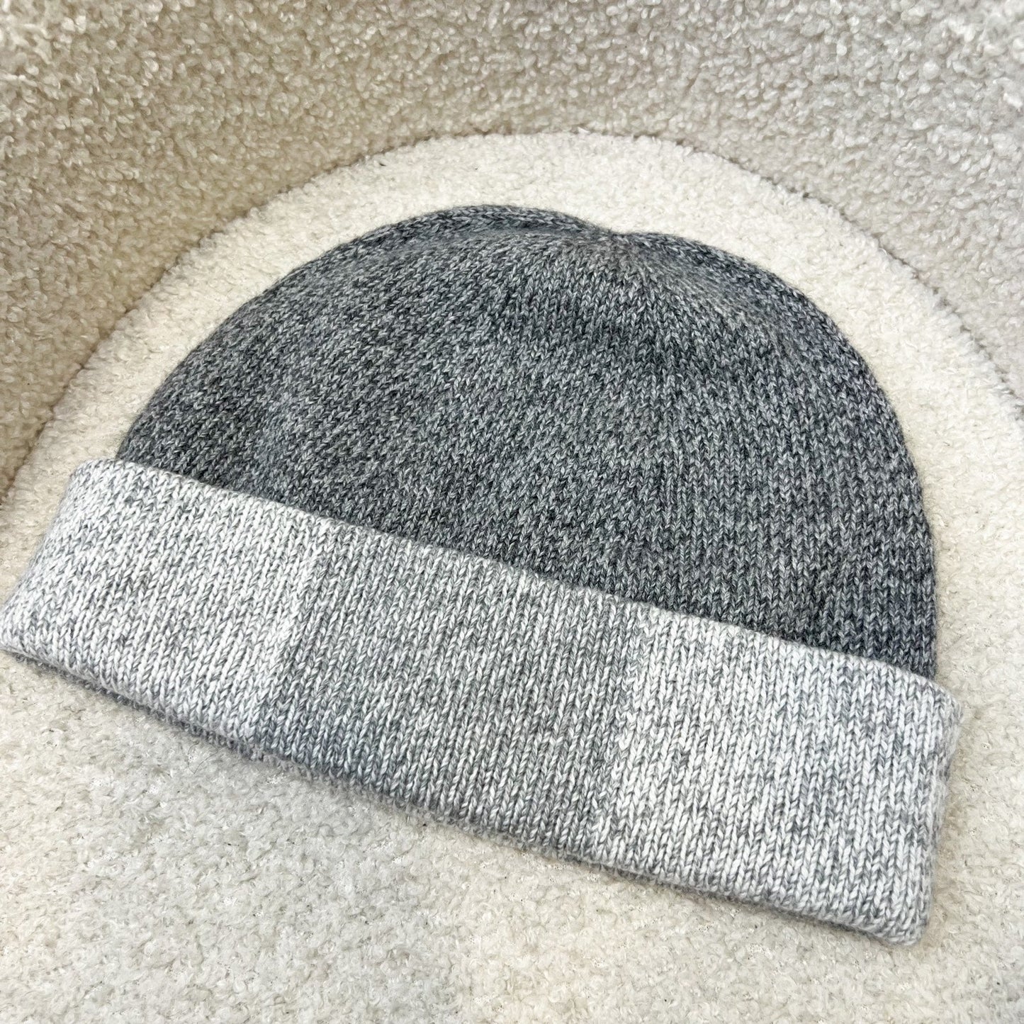 Chanel Beanie with CC Logo in Grey 100% Cashmere (Model: )