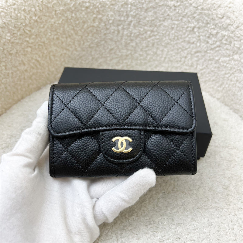 Chanel Classic Snap Card Holder in Black Caviar and GHW (Model: )