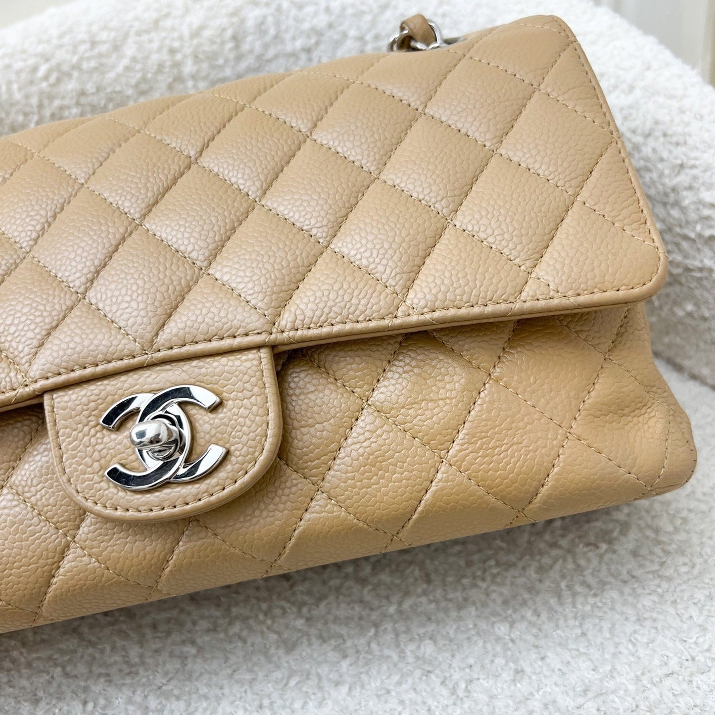 Chanel Medium Classic Flap CF in Beige Caviar and SHW Accessory