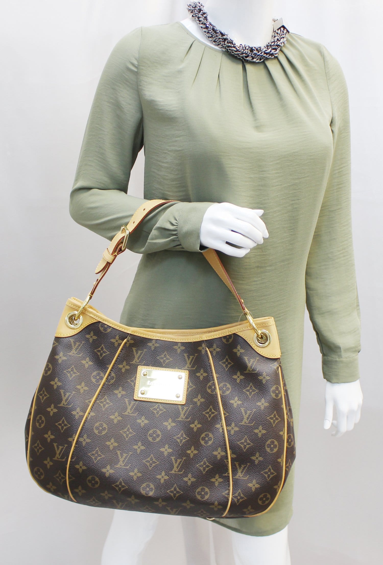 Louis Galliera Pm Shoulder Handbag Monogram Brown Shoulder Bag