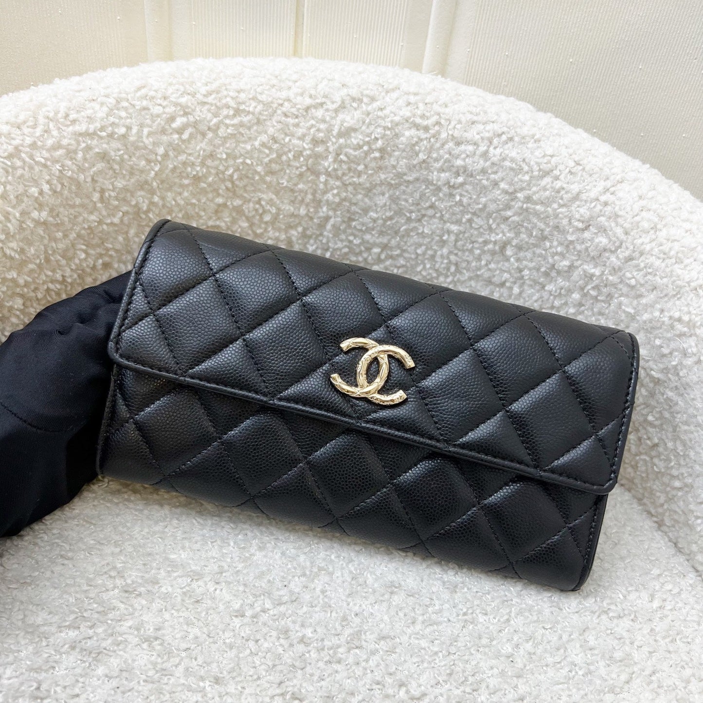 Chanel Long Wallet in Black Caviar and LGHW (Model: )