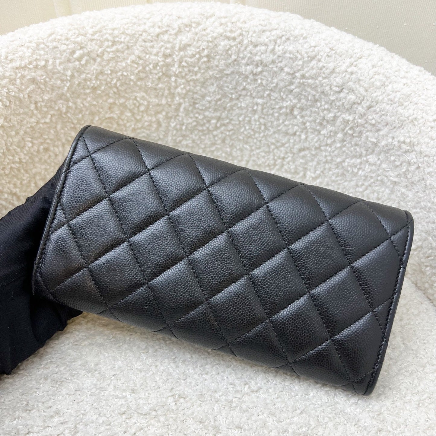 Chanel Long Wallet in Black Caviar and LGHW (Model: )