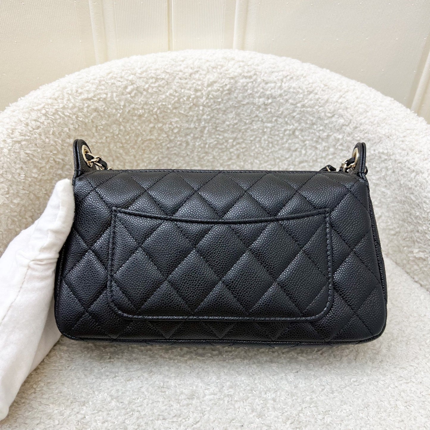 Chanel Clutch on Chain in Black Caviar and LGHW (Model: )