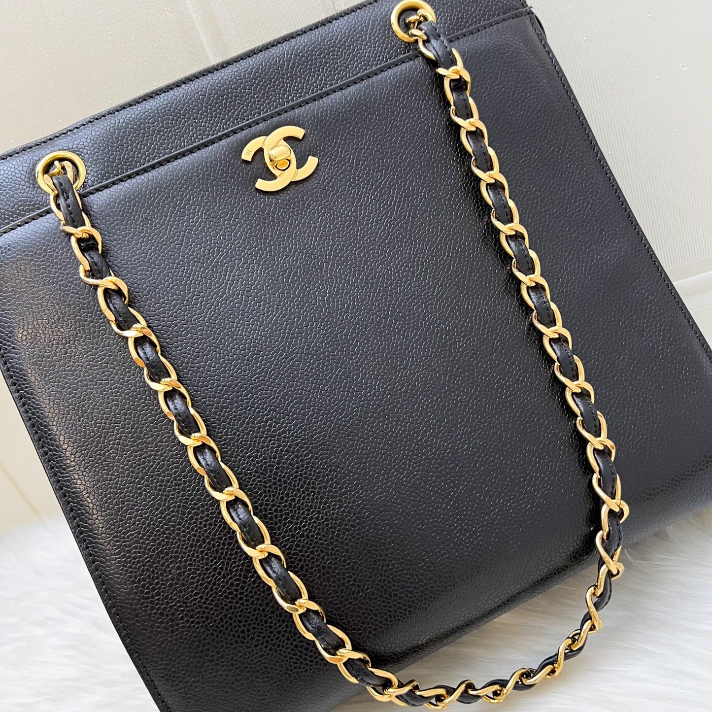 Chanel Tote Bag with CC Turnlock in Black Caviar and Gold Plated HW