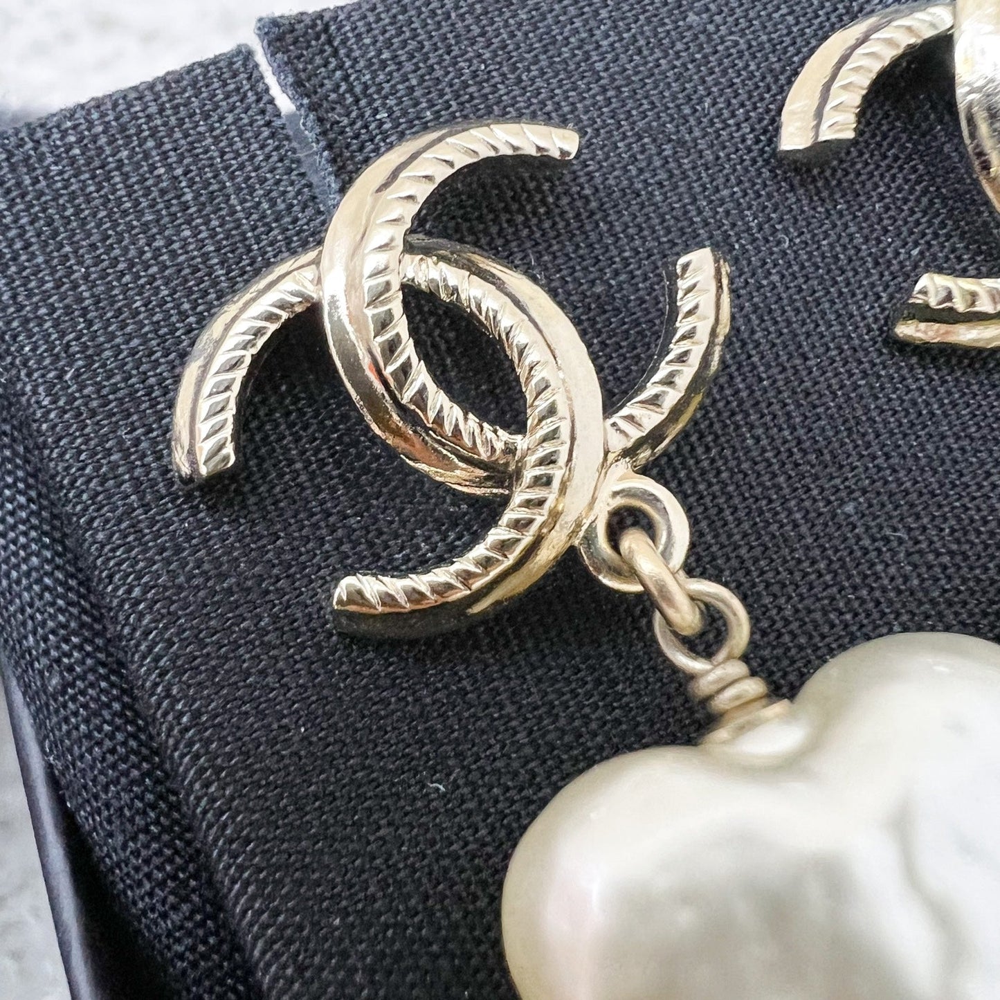 Chanel CC Logo with Heart Pearl Dangling Earrings in LGHW (Model: ) Jewelry