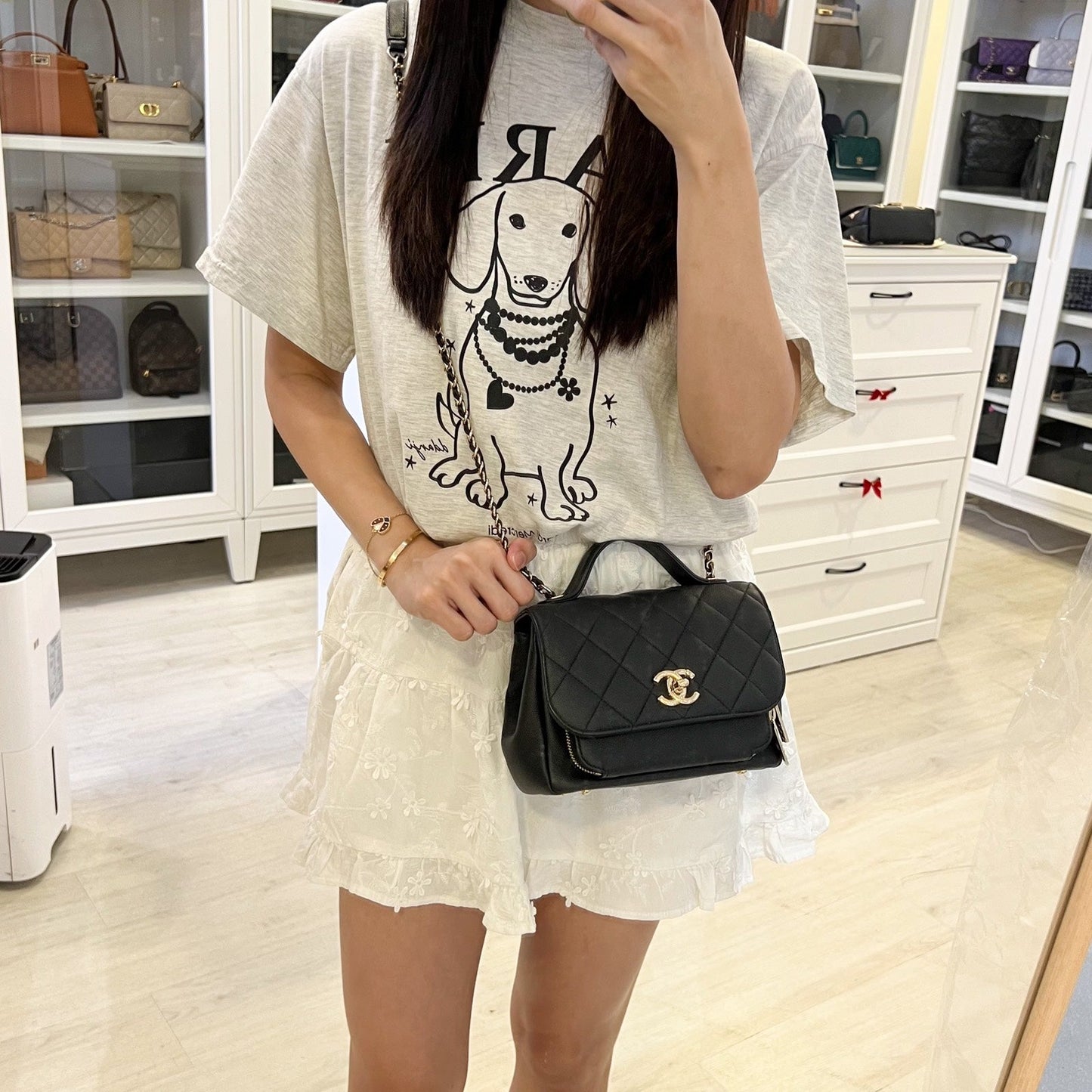Chanel Small Business Affinity Flap in Black Caviar and LGHW Accessory
