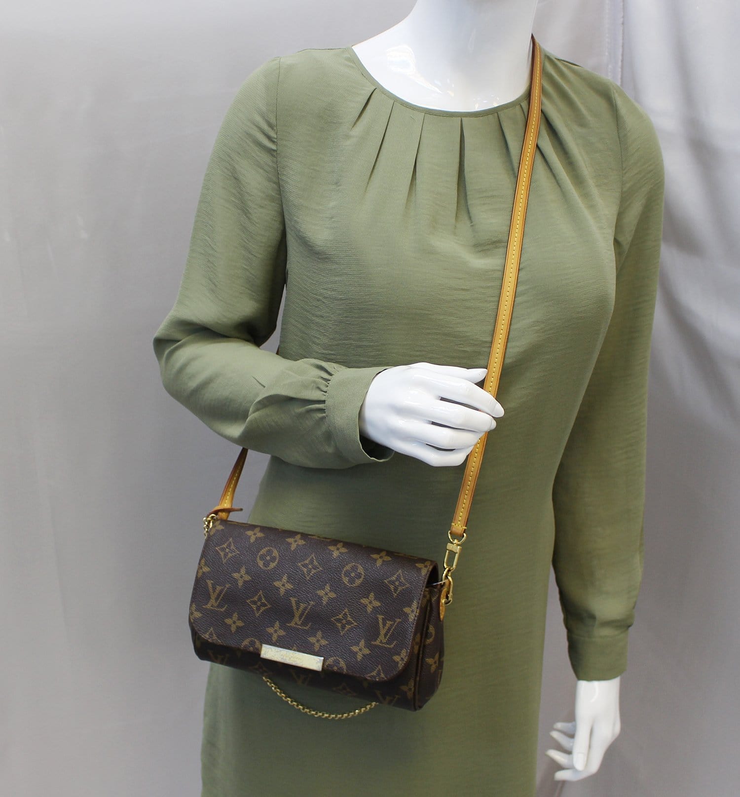 Louis Crossbody Bag Favorite Pm Canvas Monogram