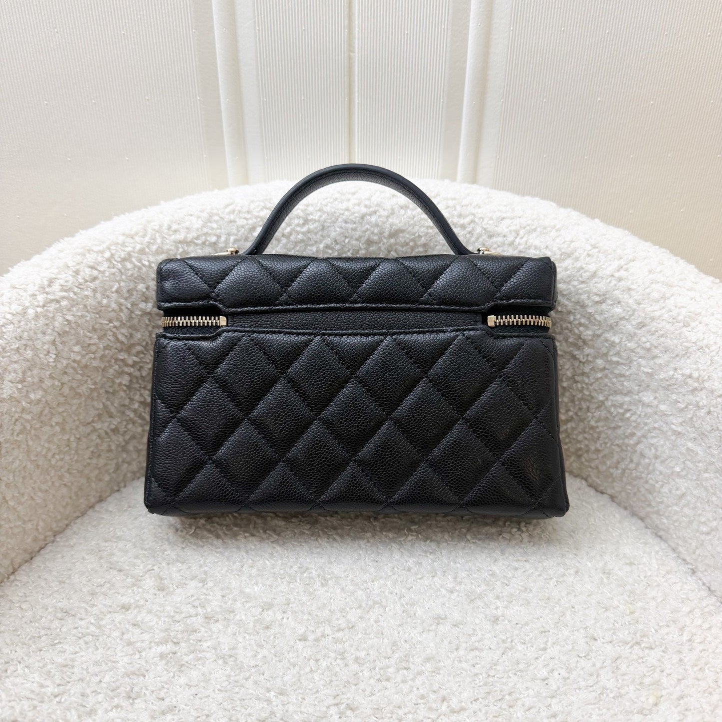 Chanel [Local Set - Oct 2025] Vanity / Clutch with Chain (LP Style Bag) in Black Caviar and LGHW (Model: )