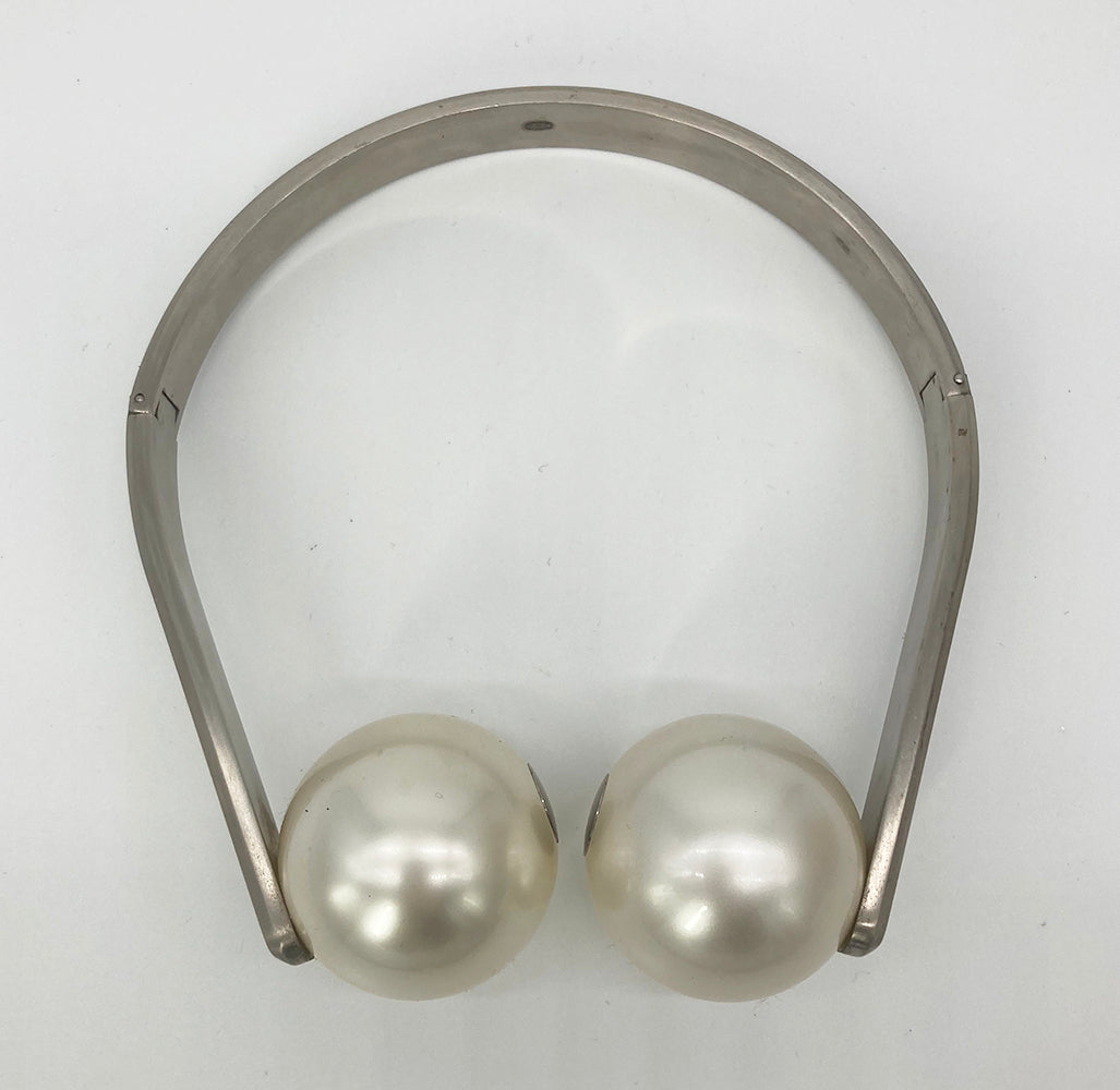 Chanel RARE Pearl Ball Choker with Box