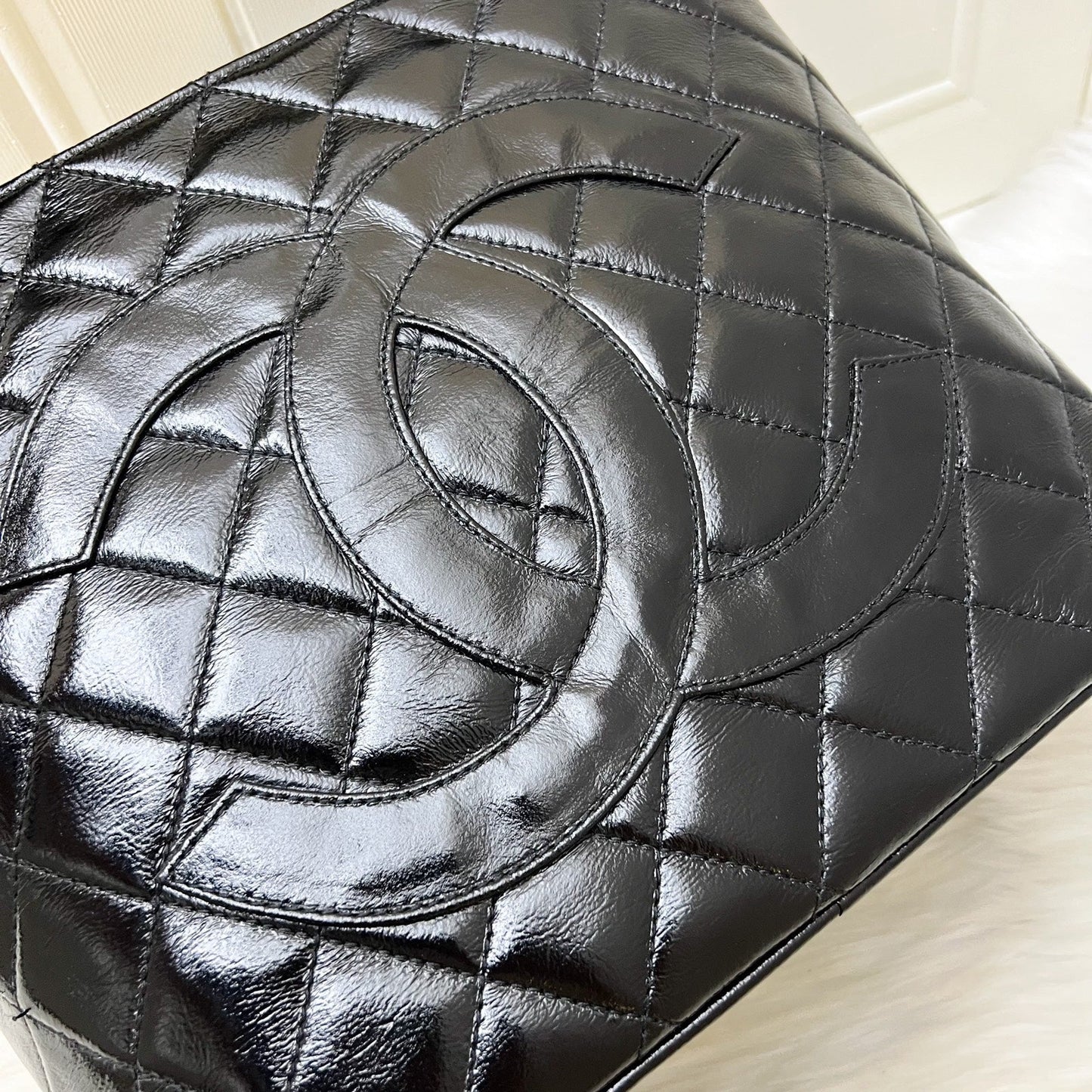 Medallion Tote in Black Glossy Calfskin and AGHW Signature