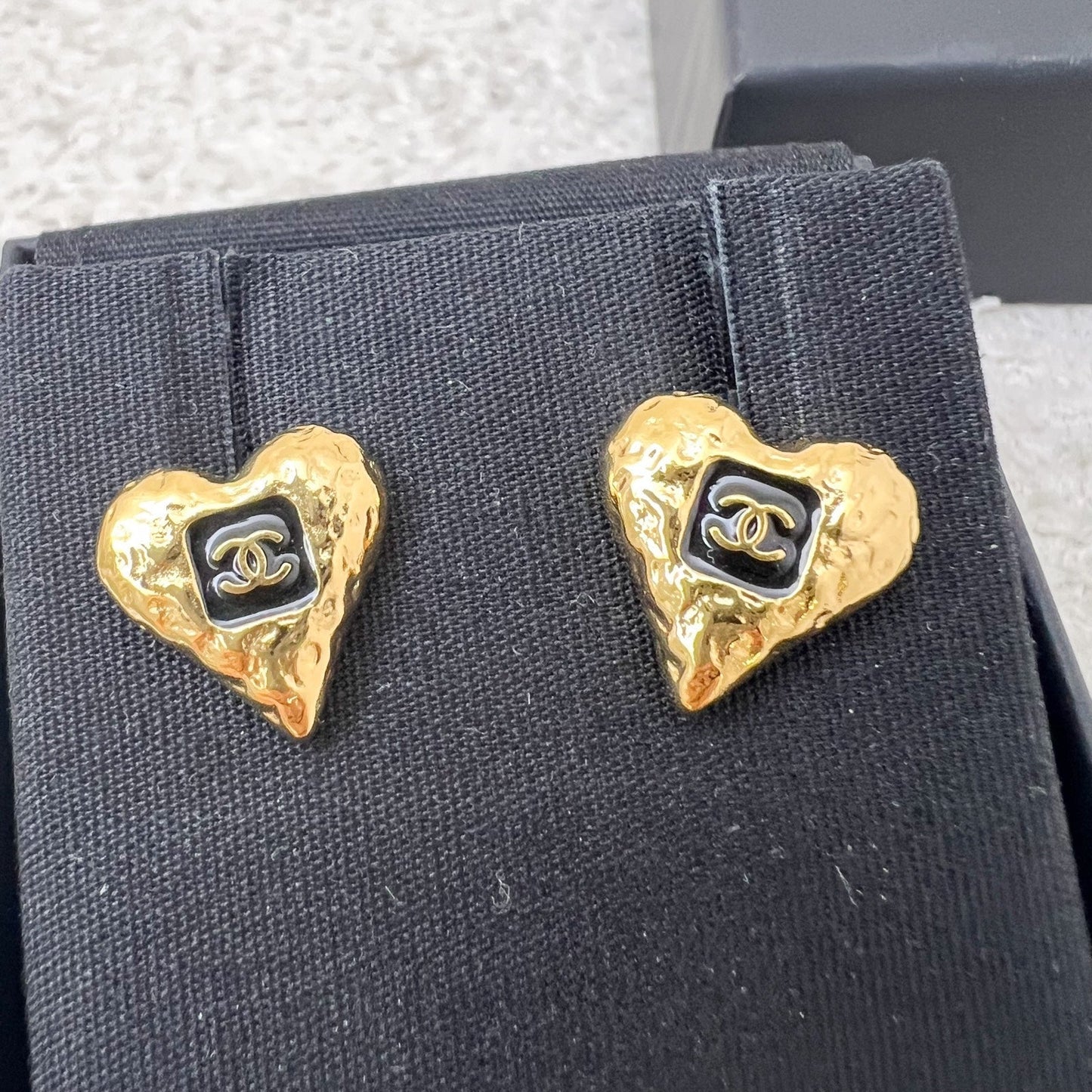 Chanel Heart Earrings in AGHW (Model: ) Jewelry