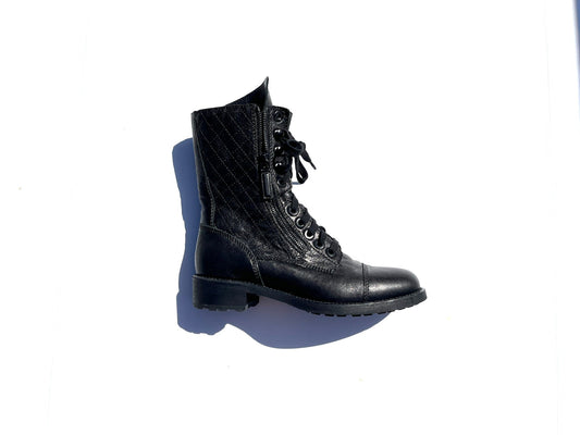 Chanel Black Quilted Leather Interlocking CC Logo Combat Boots 39 8
