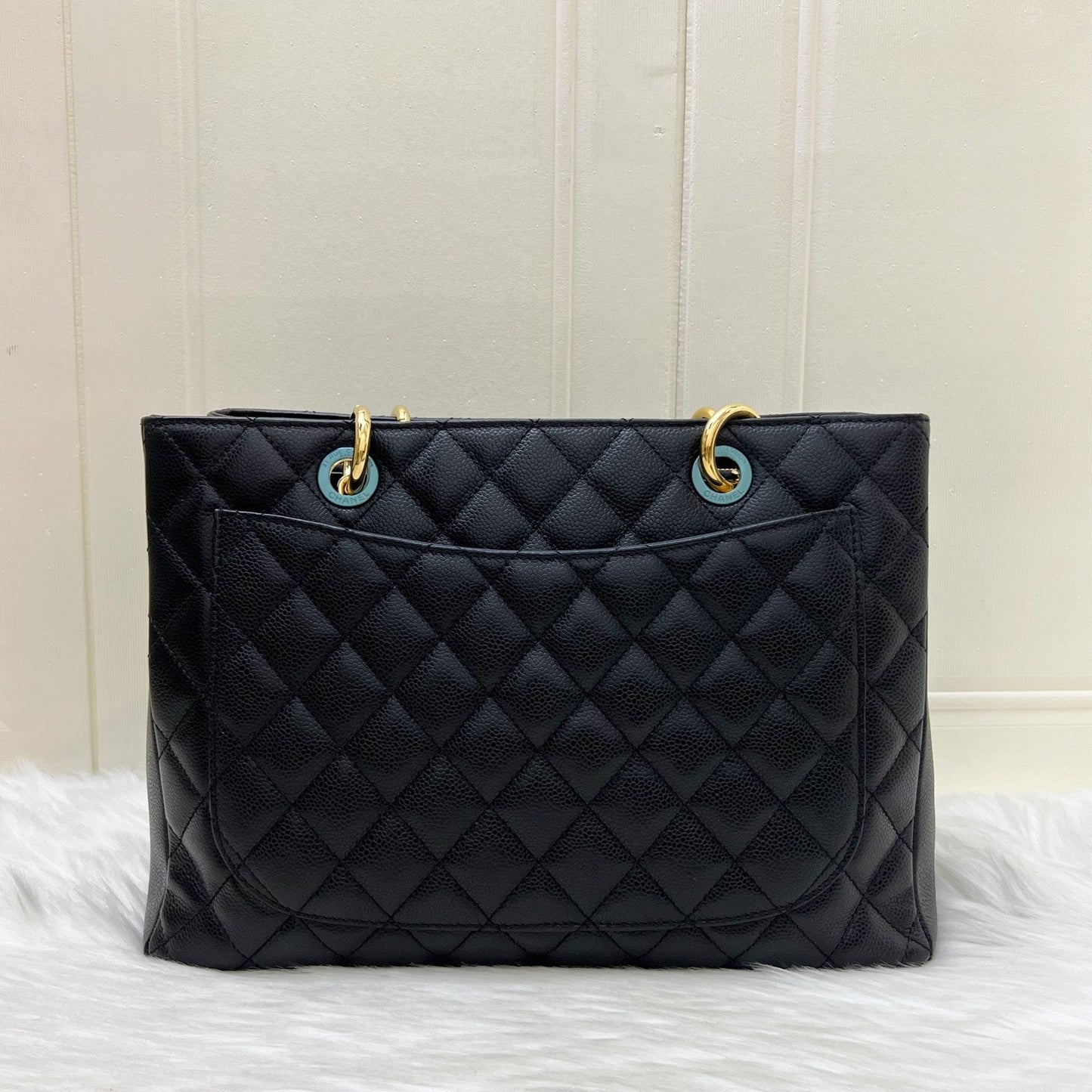Grand Shopping Tote GST in Black Caviar and GHW Signature