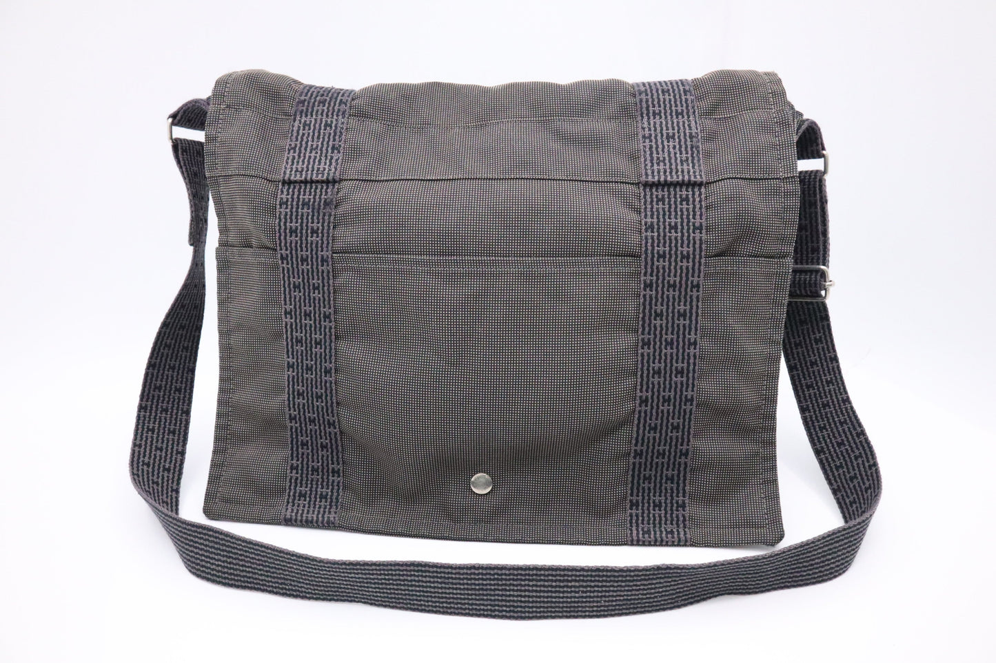 Hermes Herline Bassas Shoulder Bag In Grey Canvas