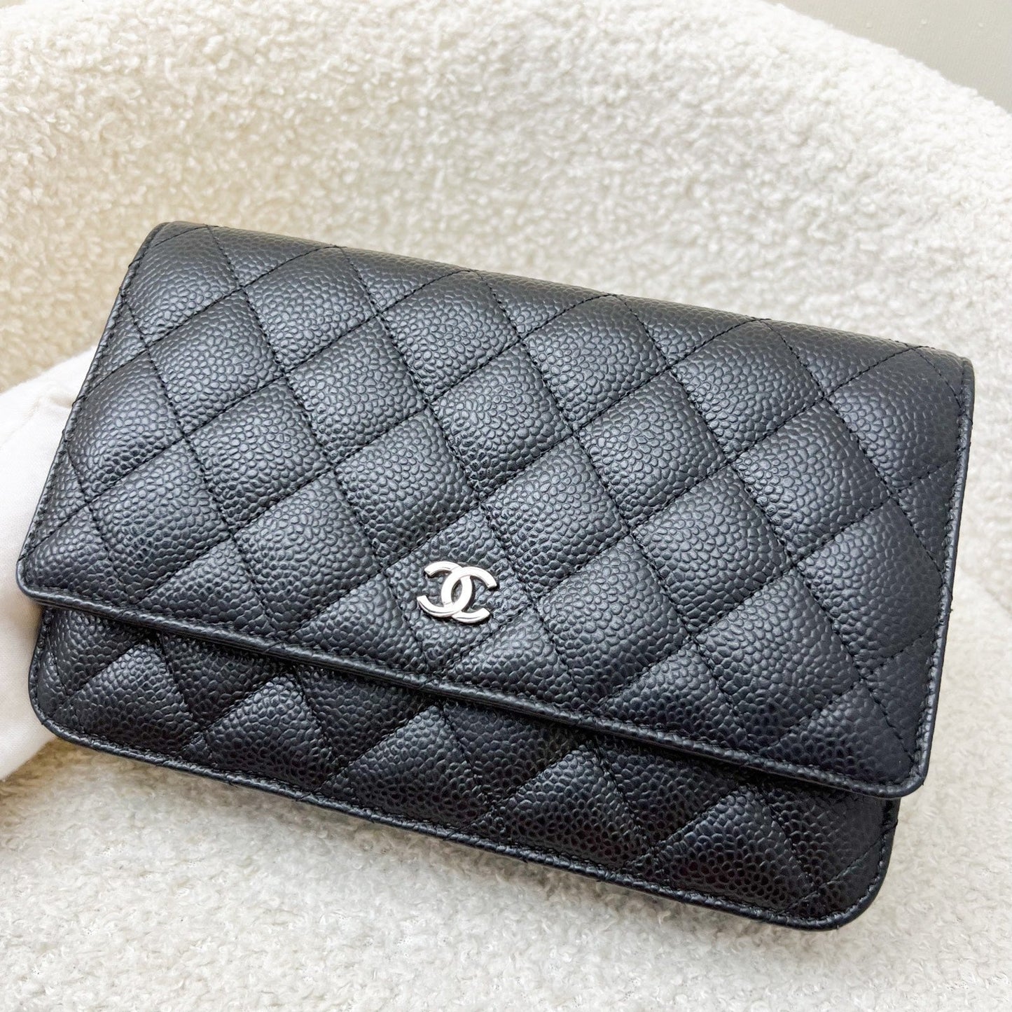 Classic Wallet on Chain WOC in Black Caviar and SHW (Model: ) Bag Signature